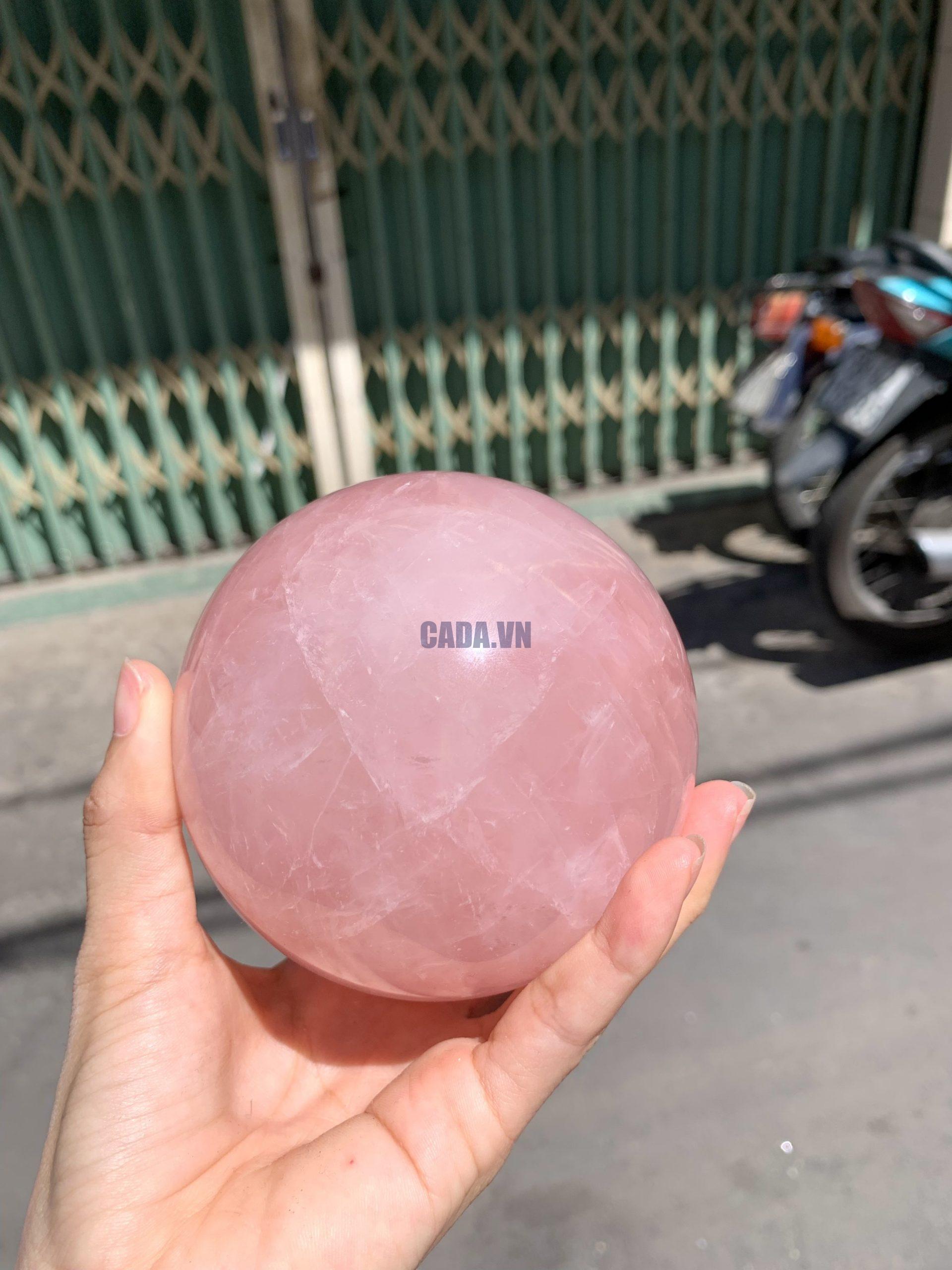 Bi cầu Thạch Anh Hồng sao – Rose Quartz Sphere (BH225), ĐK: 8,9CM, KL: 1,026KG