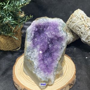 HỐC THẠCH ANH TÍM NHỎ – SMALL AMETHYST GEODE (TV428), KL: 0,508KG, KT: 5,6*8,3CM