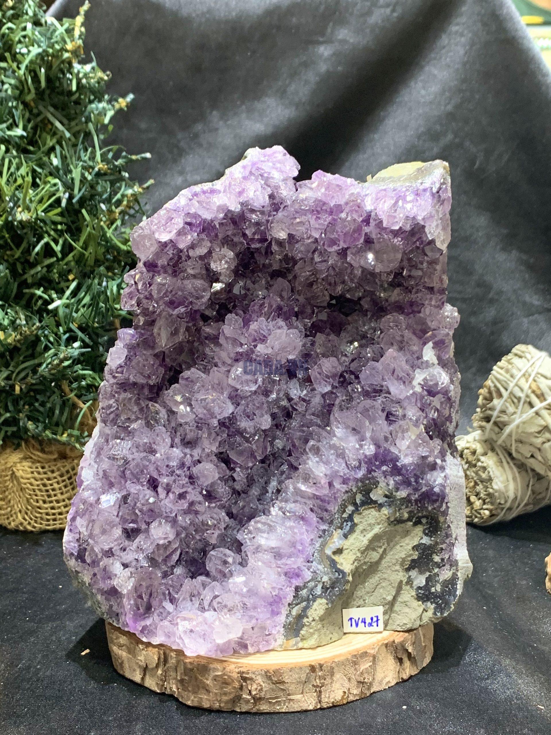 HỐC THẠCH ANH TÍM NHỎ – SMALL AMETHYST GEODE (TV427), KL: 1,876KG, KT: 12,5*15,4CM