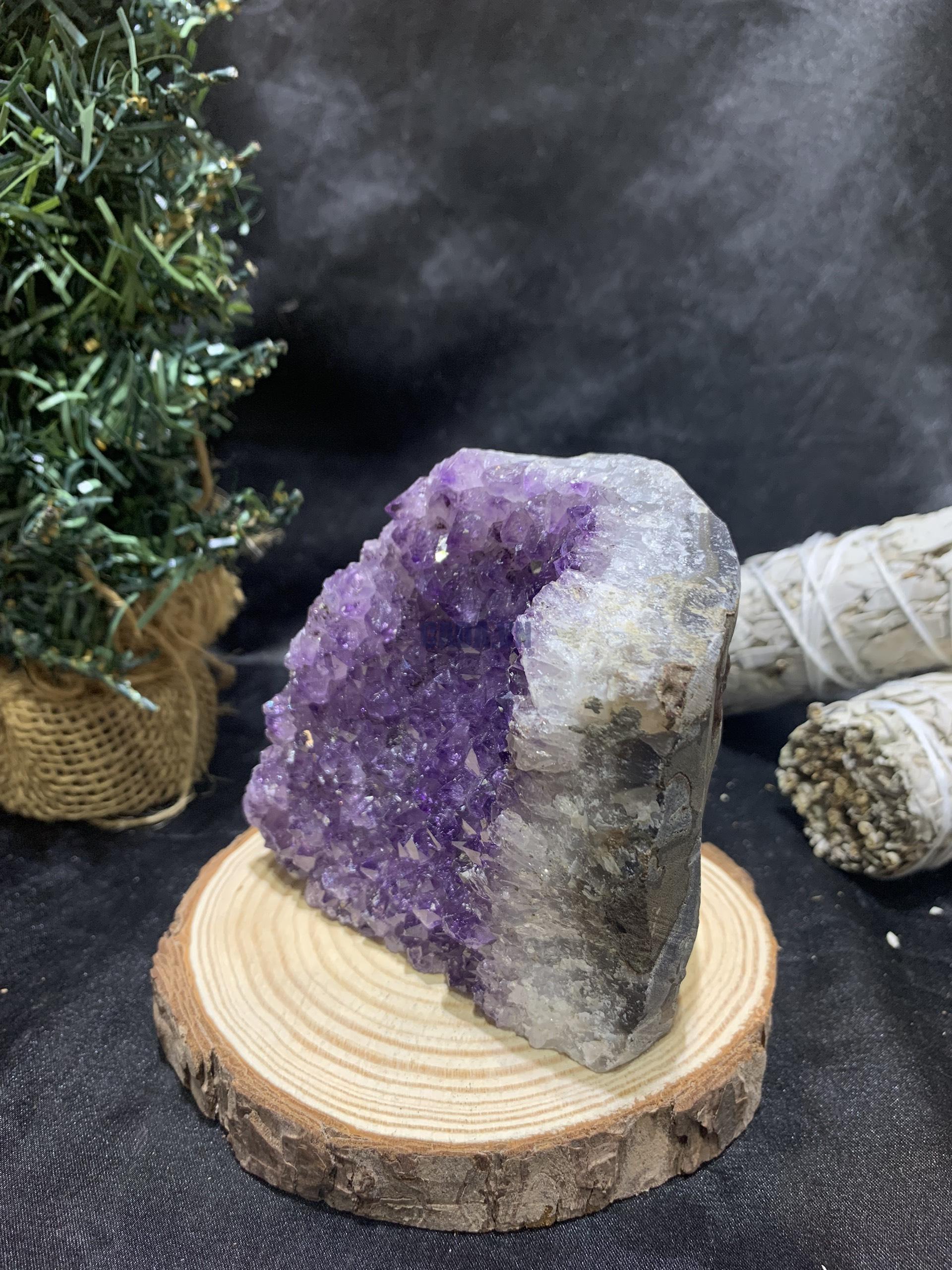 HỐC THẠCH ANH TÍM NHỎ – SMALL AMETHYST GEODE (TV431), KL: 0,504KG, KT: 8,5*9CM