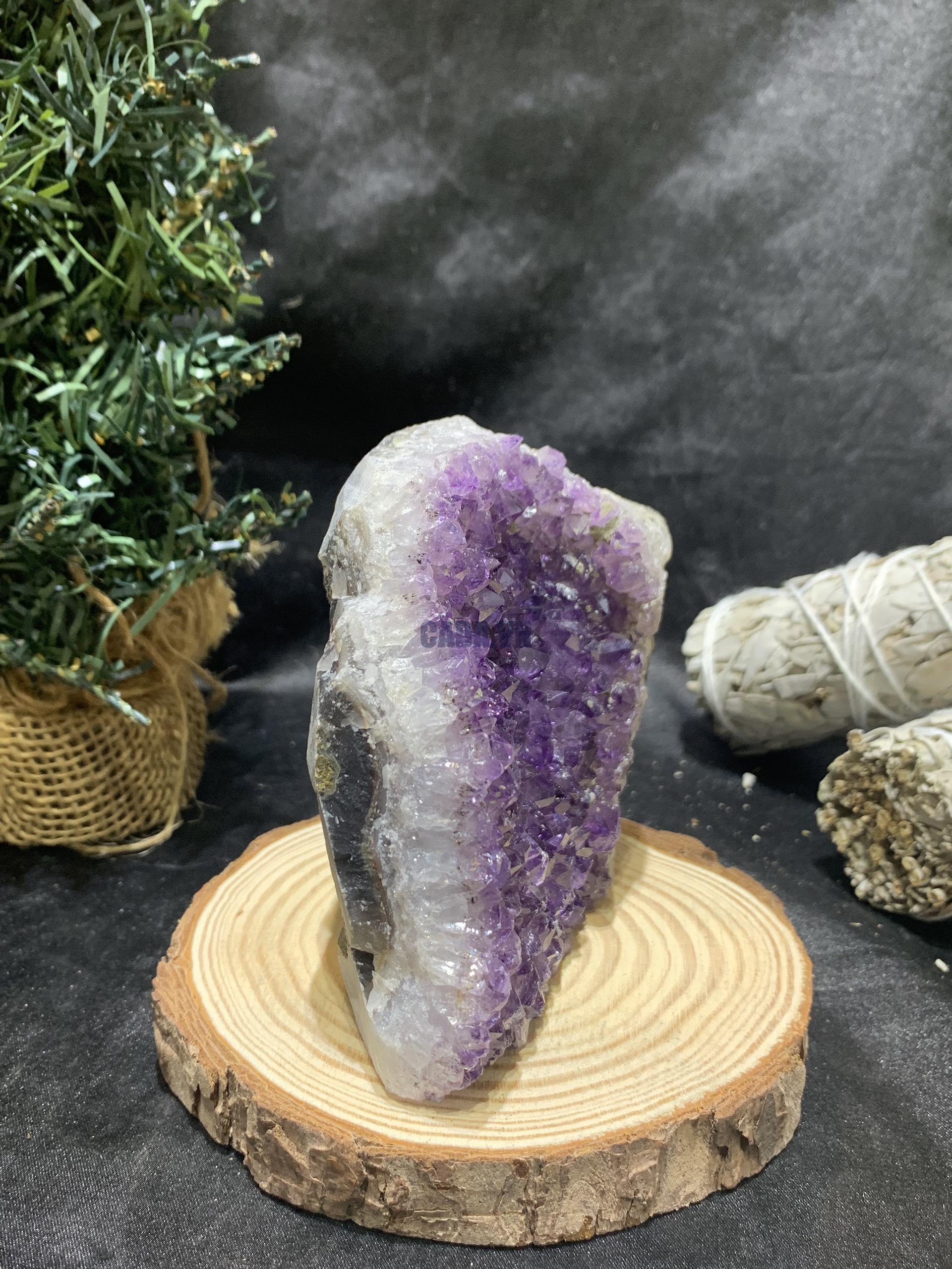 HỐC THẠCH ANH TÍM NHỎ – SMALL AMETHYST GEODE (TV431), KL: 0,504KG, KT: 8,5*9CM