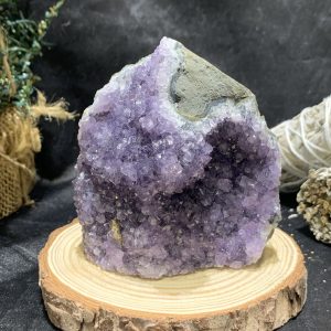HỐC THẠCH ANH TÍM NHỎ – SMALL AMETHYST GEODE (TV425), KL: 0,46KG, KT: 7,5*10,5CM