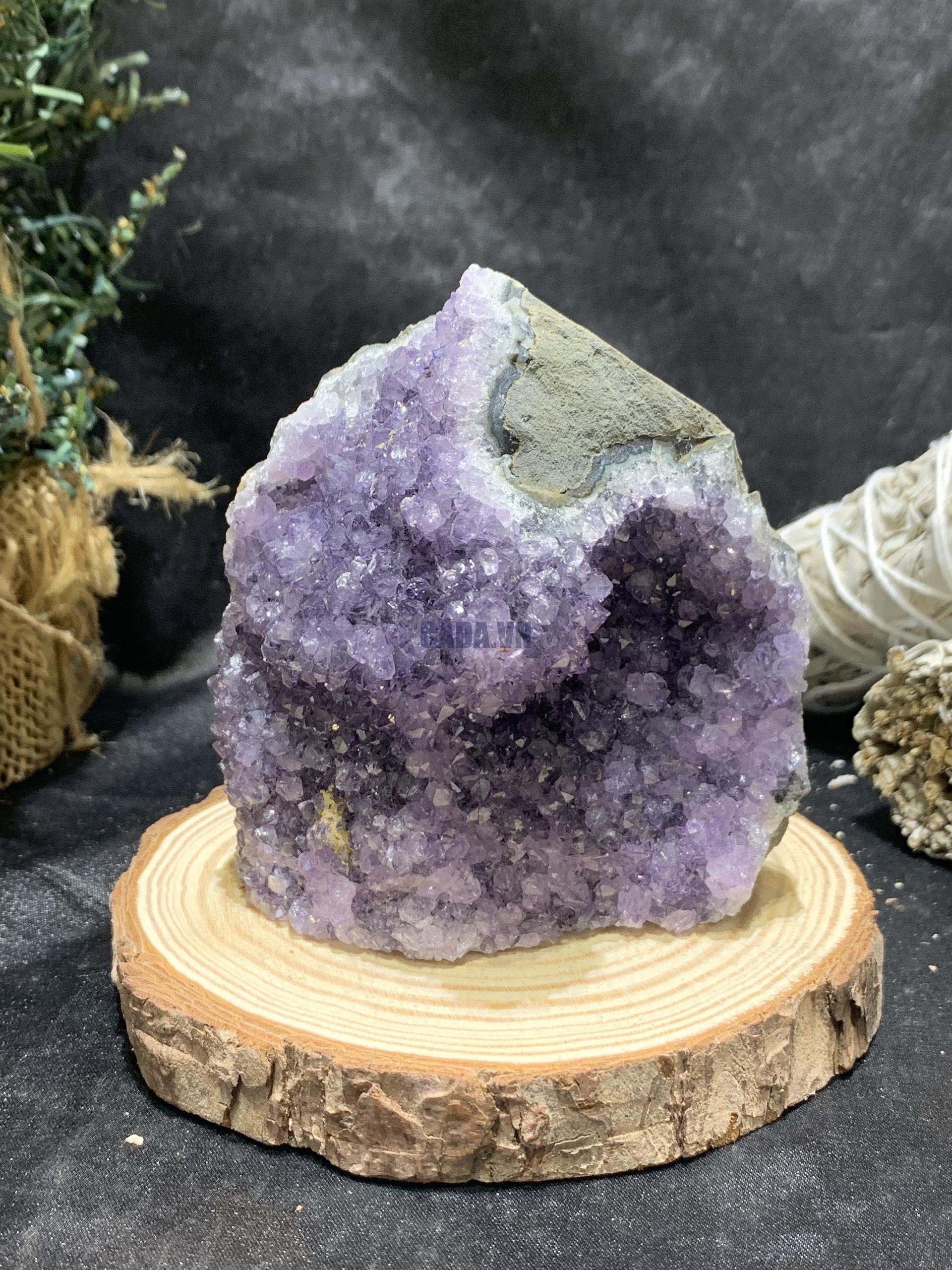 HỐC THẠCH ANH TÍM NHỎ – SMALL AMETHYST GEODE (TV425), KL: 0,46KG, KT: 7,5*10,5CM