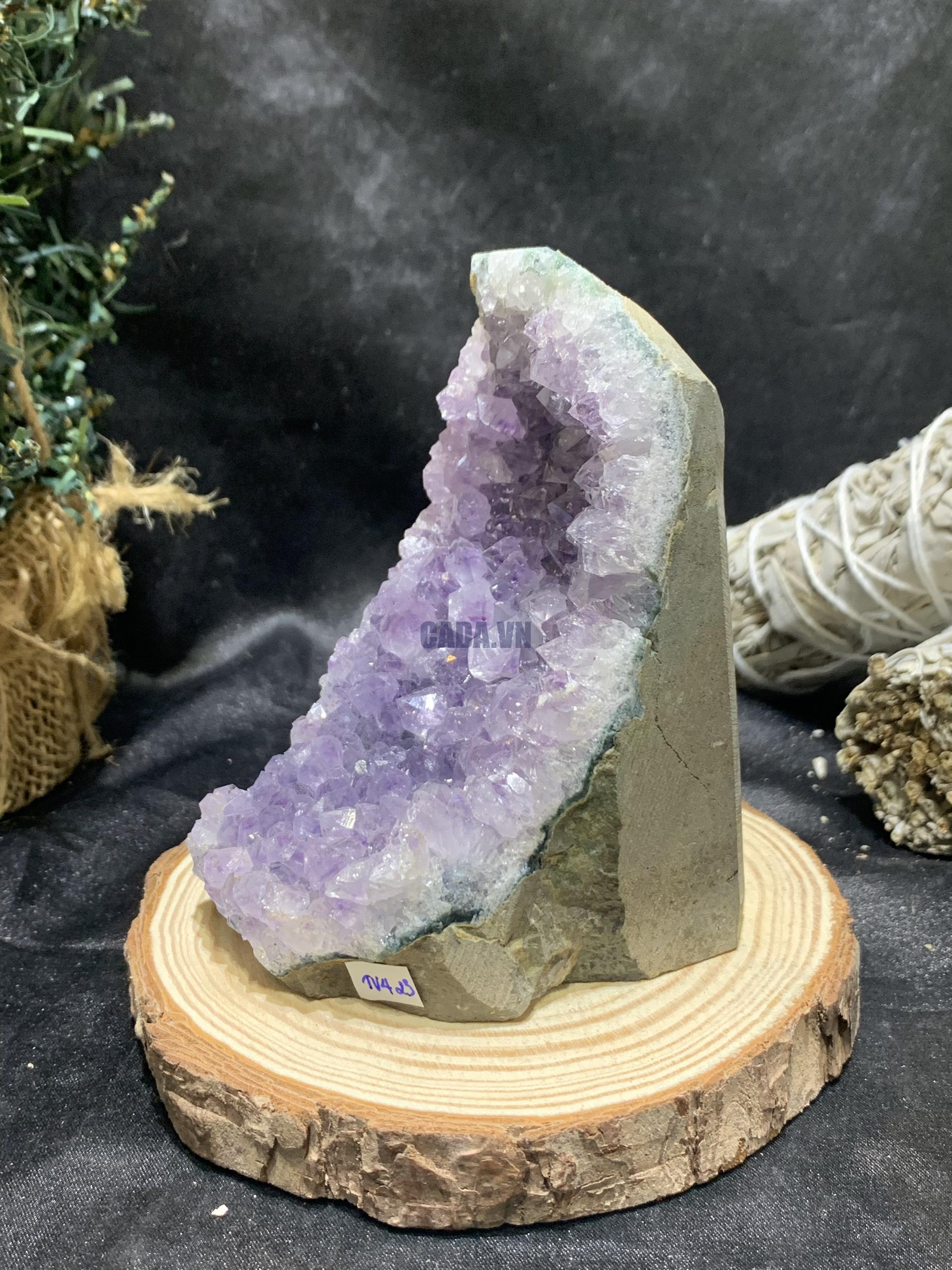 HỐC THẠCH ANH TÍM NHỎ – SMALL AMETHYST GEODE (TV423), KL: 0,484KG, KT: 6,2*10,5CM