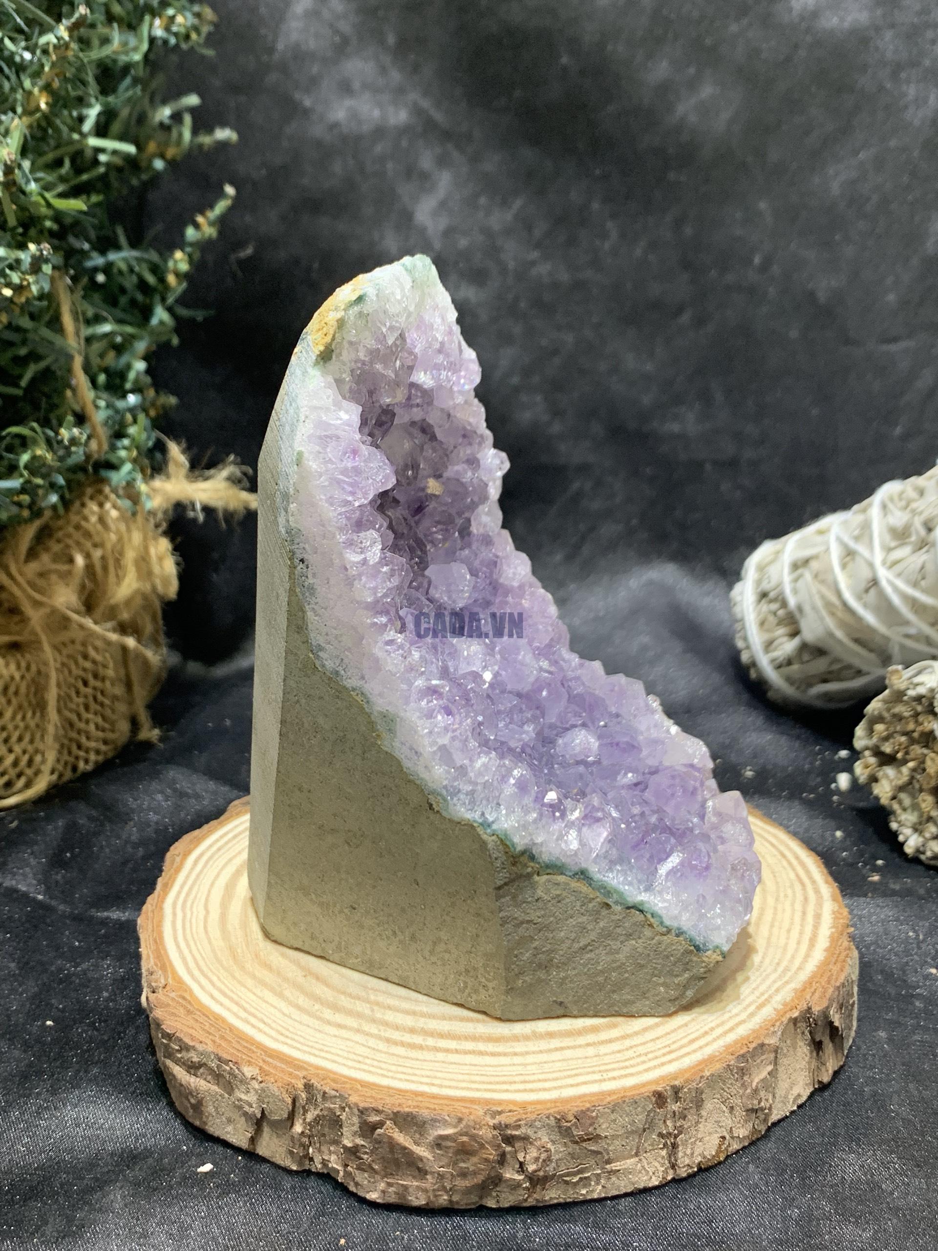 HỐC THẠCH ANH TÍM NHỎ – SMALL AMETHYST GEODE (TV423), KL: 0,484KG, KT: 6,2*10,5CM