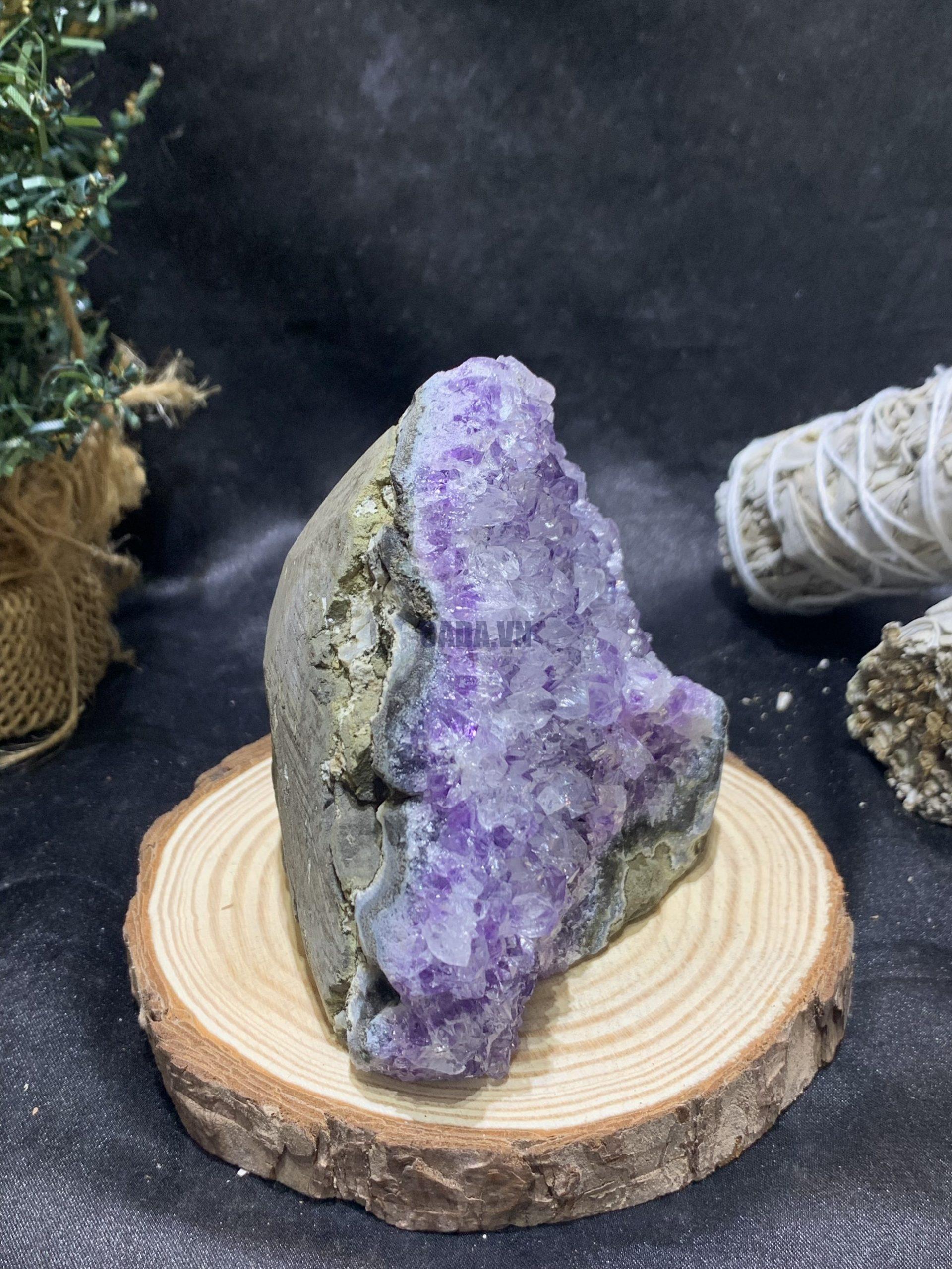 HỐC THẠCH ANH TÍM NHỎ – SMALL AMETHYST GEODE (TV420), KL: 0,496KG, KT: 9*9CM