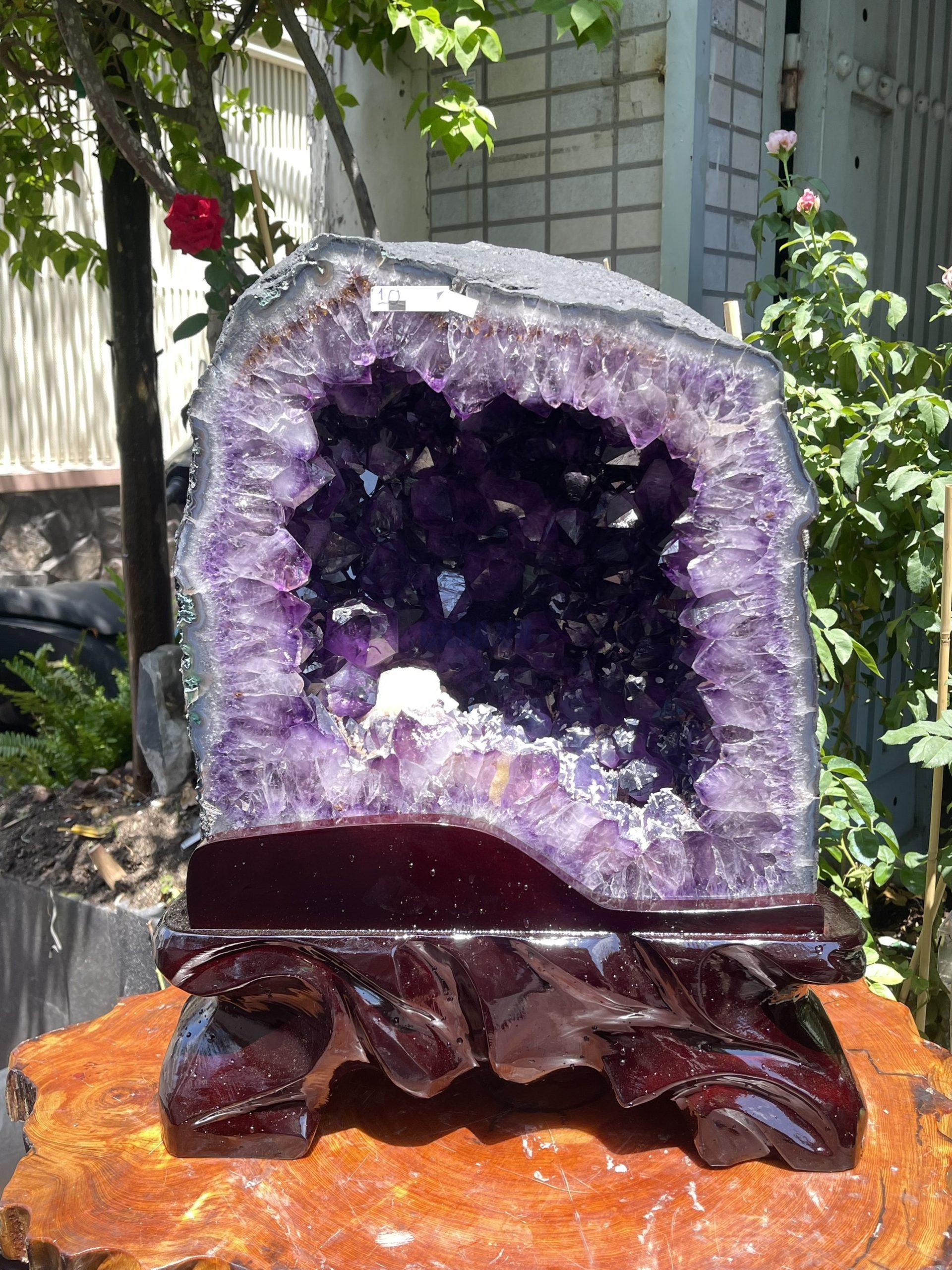 z5530782512671_1b33669a3e839083028bf708333f6e79 (1) Hốc thạch anh tím