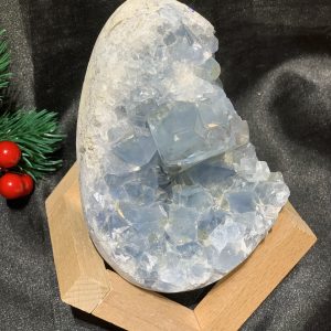 TINH THỂ CELESTINE (CLT28), KL: 0,786KG, KT: 13*7,5CM