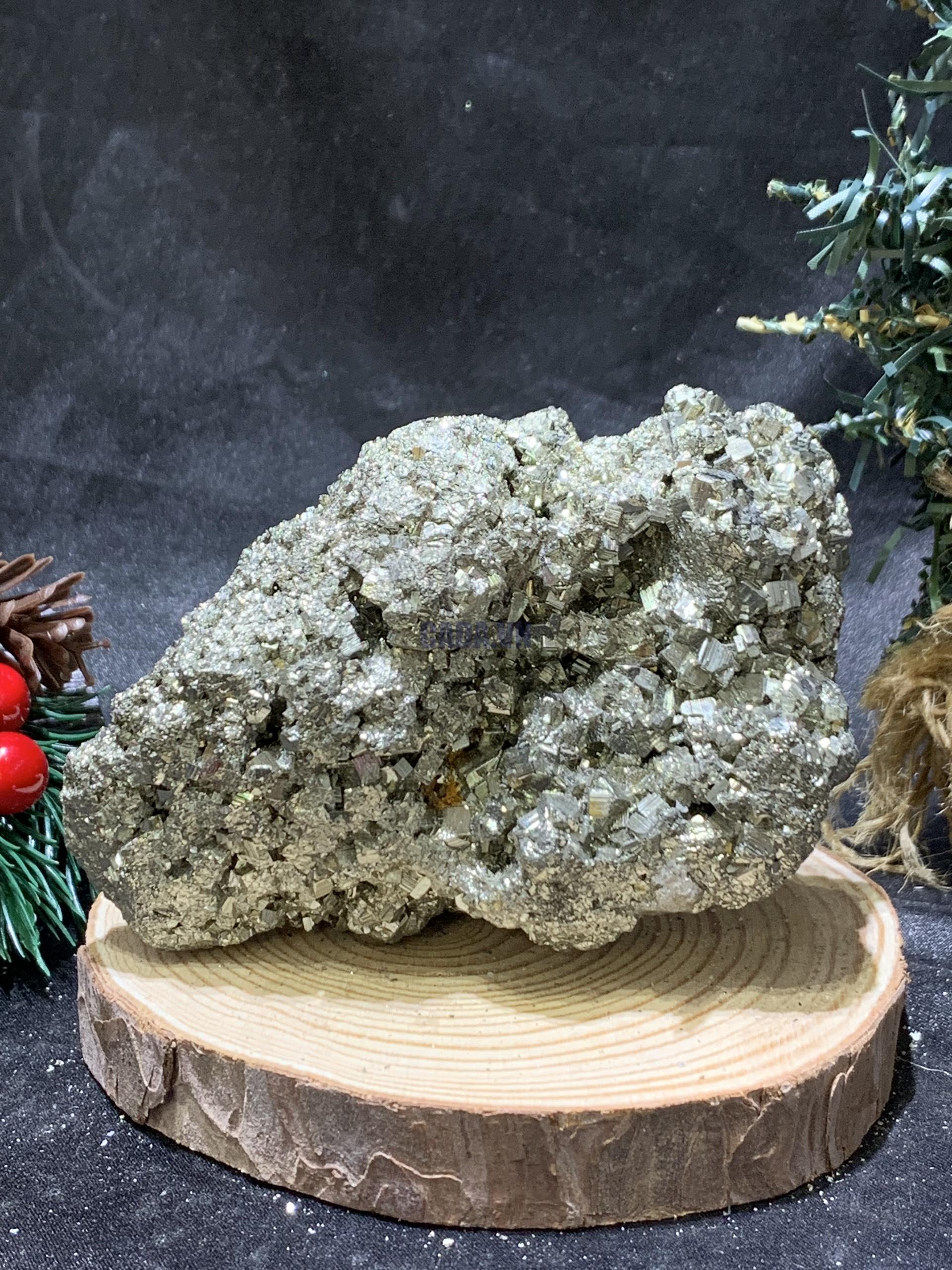 TINH THỂ VÀNG GĂM – Pyrite (TVG15), KL: 0.84KG