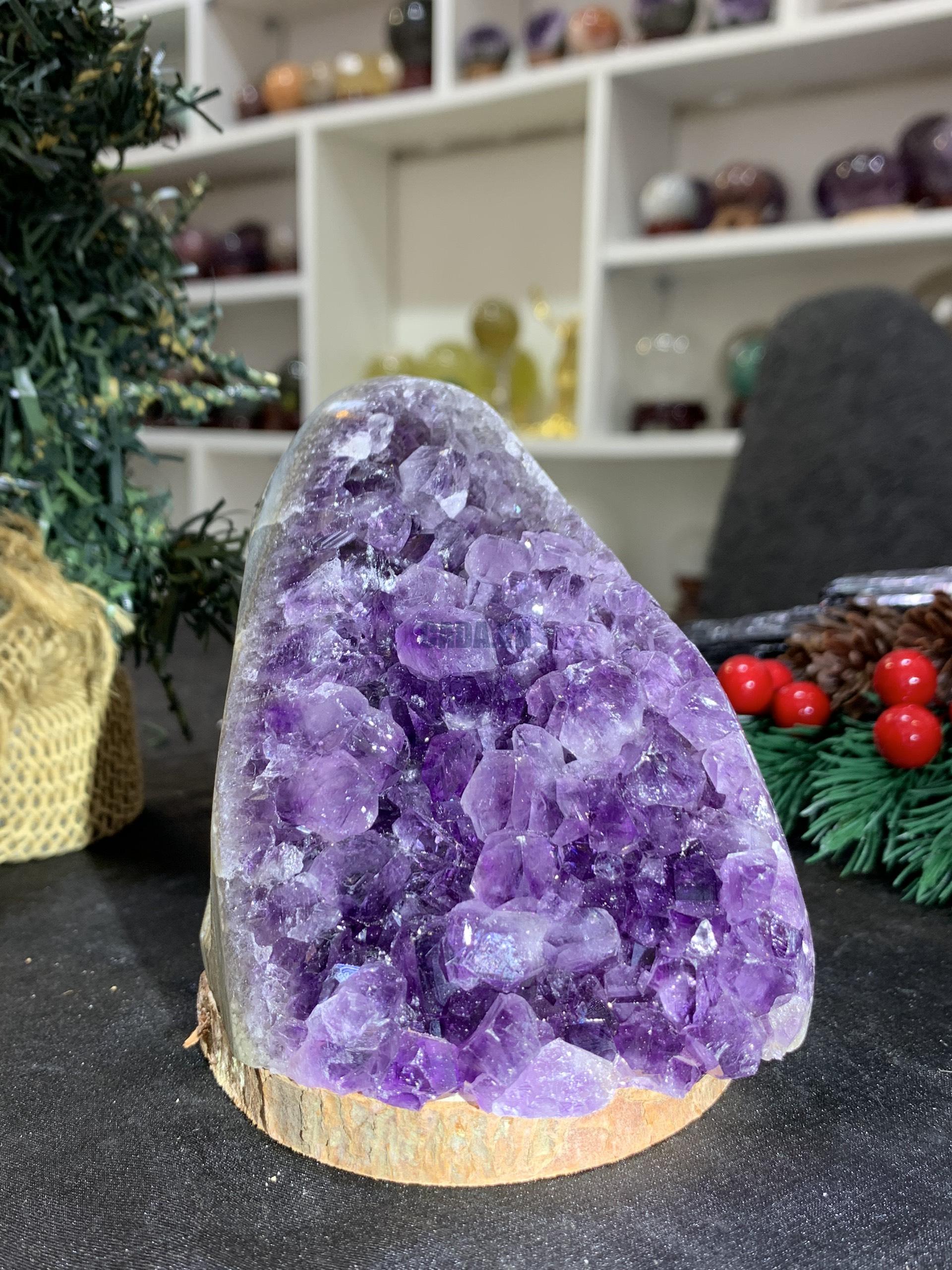 HỐC THẠCH ANH TÍM NHỎ – SMALL AMETHYST GEODE (TV431), KL: 0,62KG, KT: 12*8CM