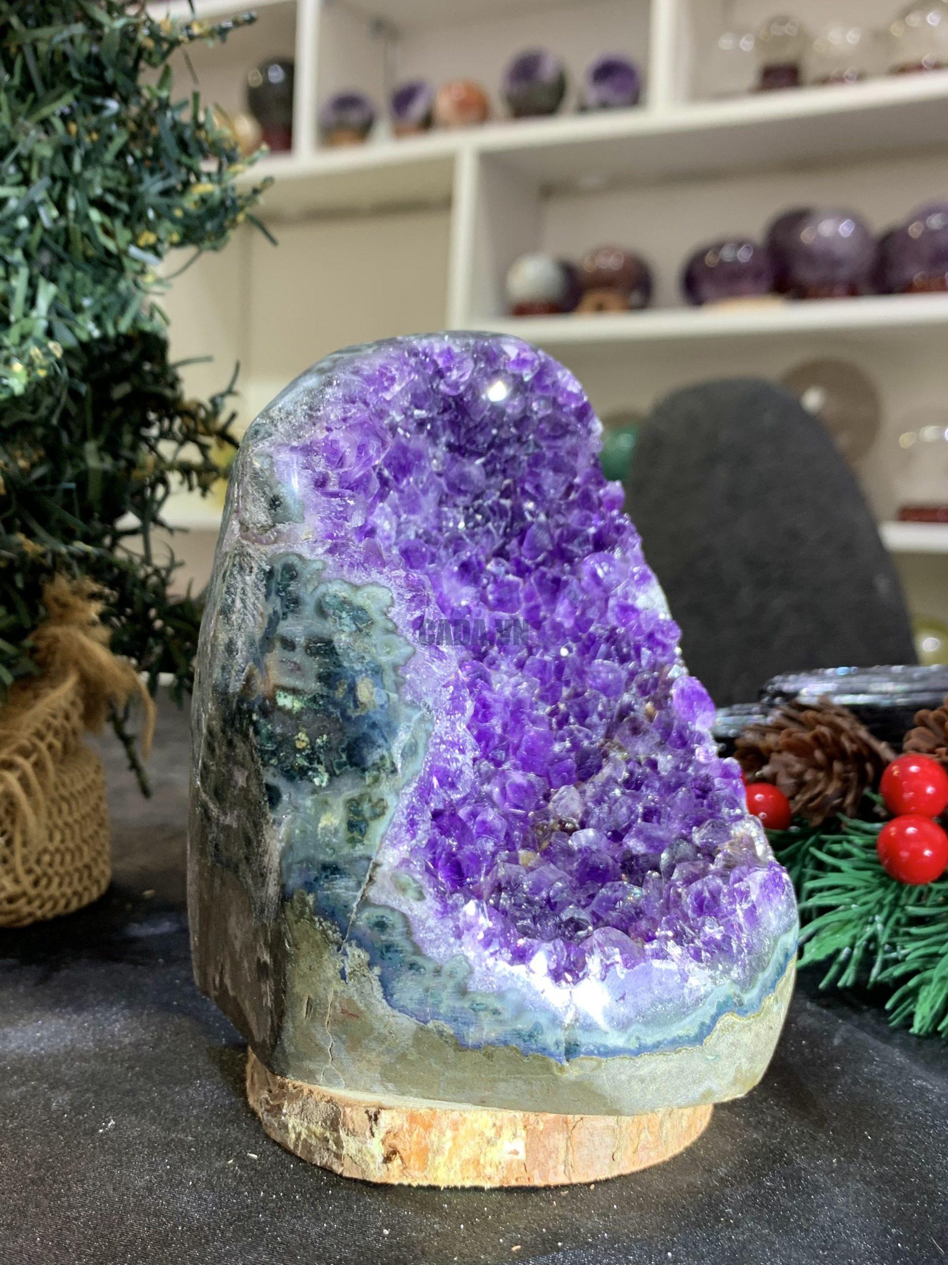 HỐC THẠCH ANH TÍM NHỎ – SMALL AMETHYST GEODE (TV432), KL: 0,63KG, KT: 12*8,5CM