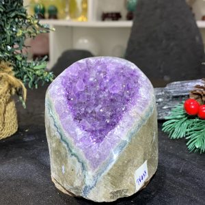 HỐC THẠCH ANH TÍM NHỎ – SMALL AMETHYST GEODE (TV433), KL: 1KG, KT: 11,5*7,5CM