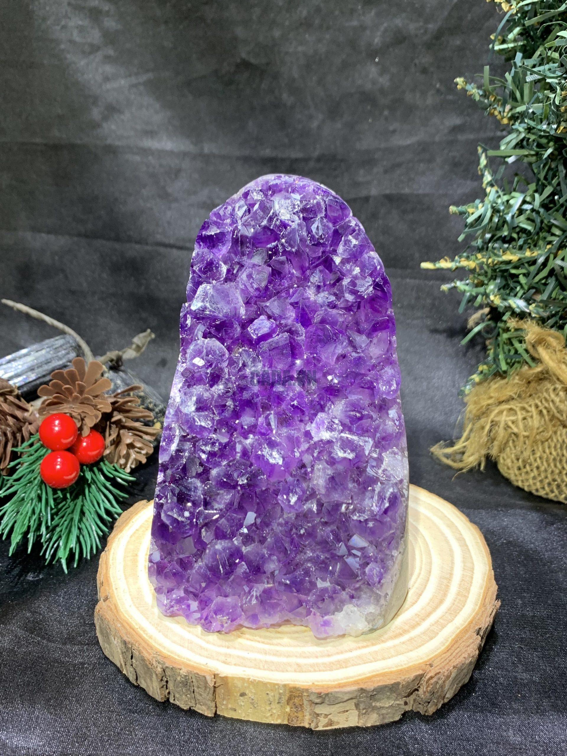 HỐC THẠCH ANH TÍM NHỎ – SMALL AMETHYST GEODE (TV446), KL: 0,715KG, KT: 13*6,5CM