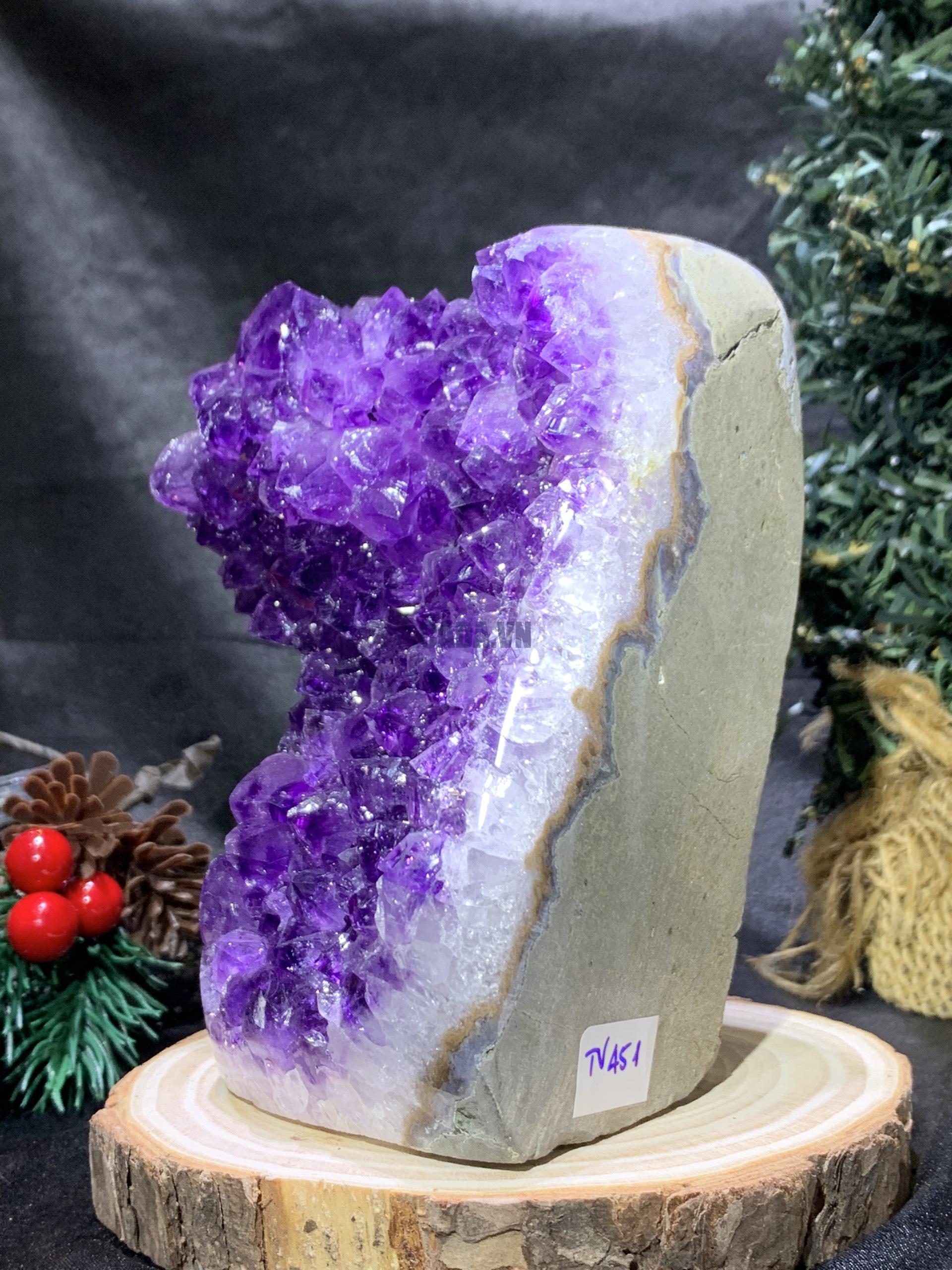 HỐC THẠCH ANH TÍM NHỎ – SMALL AMETHYST GEODE (TV451), KL: 1,065KG, KT: 13*9CM