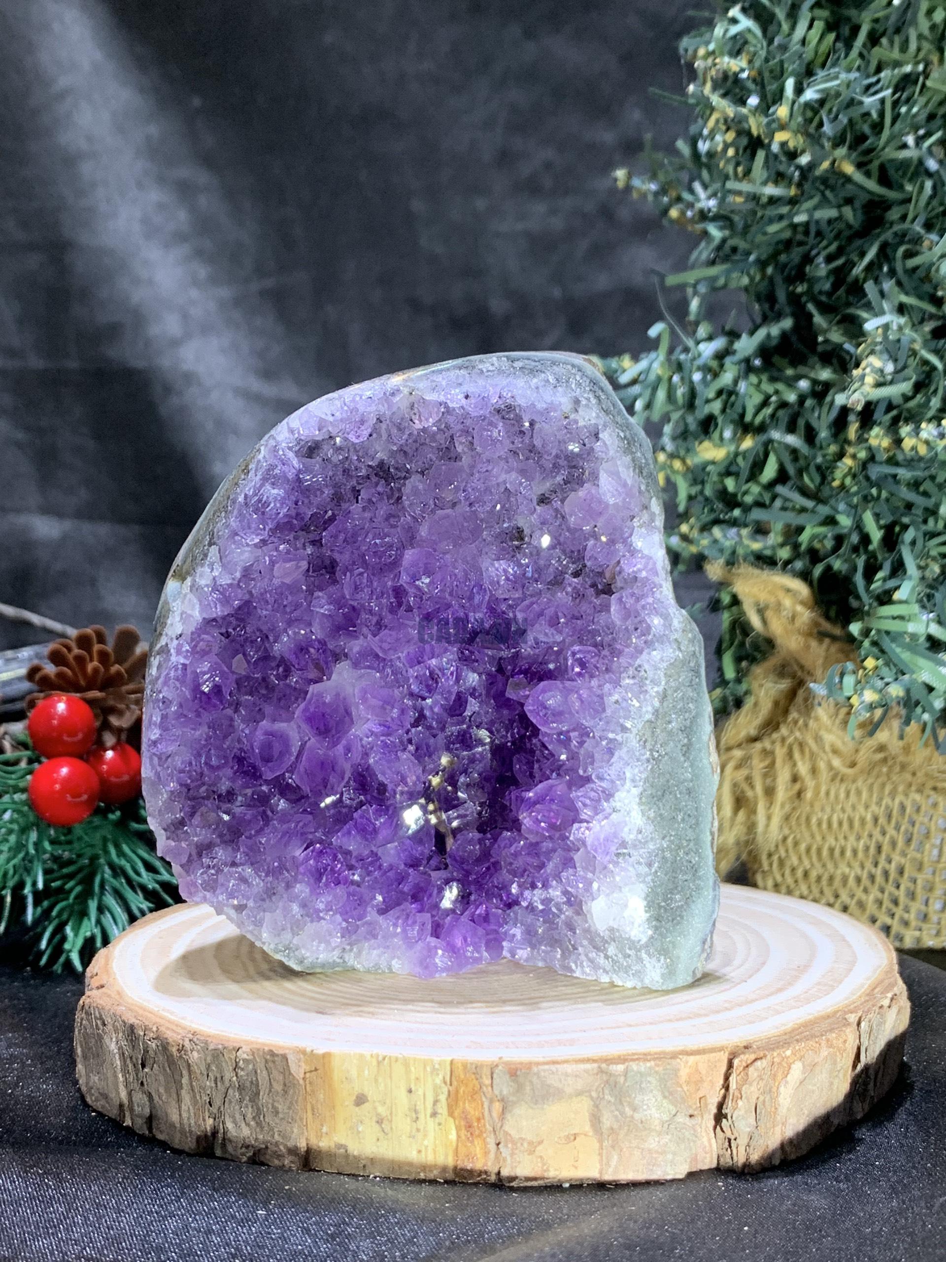 HỐC THẠCH ANH TÍM NHỎ – SMALL AMETHYST GEODE (TV448), KL: 0,42KG, KT: 7,5*8,2CM