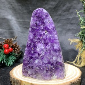 HỐC THẠCH ANH TÍM NHỎ – SMALL AMETHYST GEODE (TV466), KL: 0,715KG, KT: 13*6,5CM