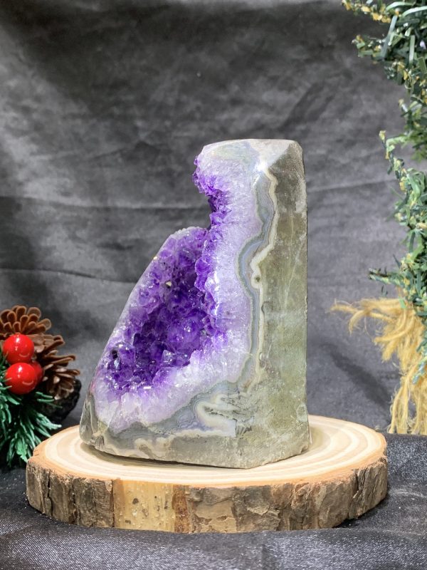 HỐC THẠCH ANH TÍM NHỎ – SMALL AMETHYST GEODE (TV443), KL: 0,675KG, KT: 11*9CM