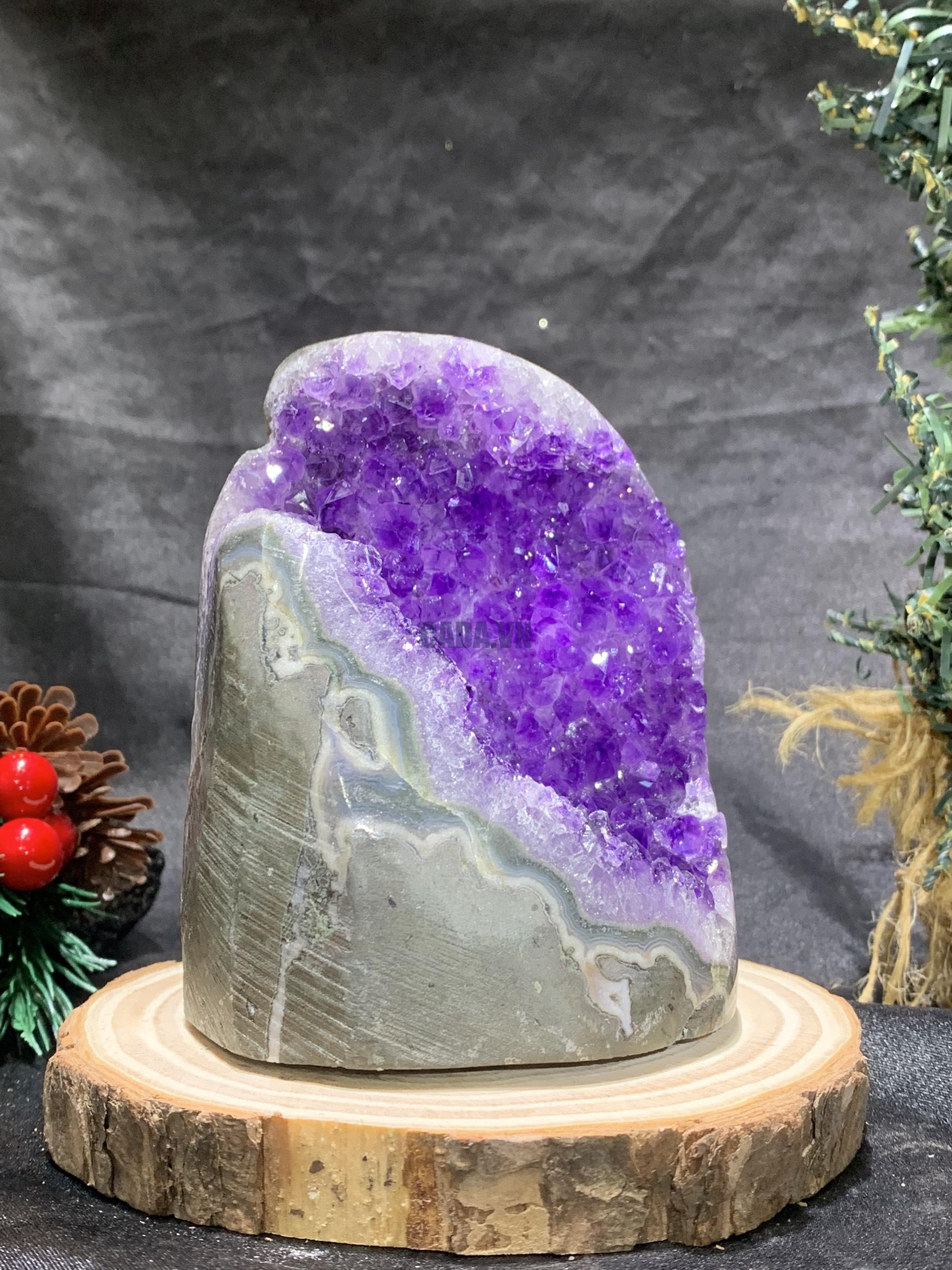 HỐC THẠCH ANH TÍM NHỎ – SMALL AMETHYST GEODE (TV443), KL: 0,675KG, KT: 11*9CM