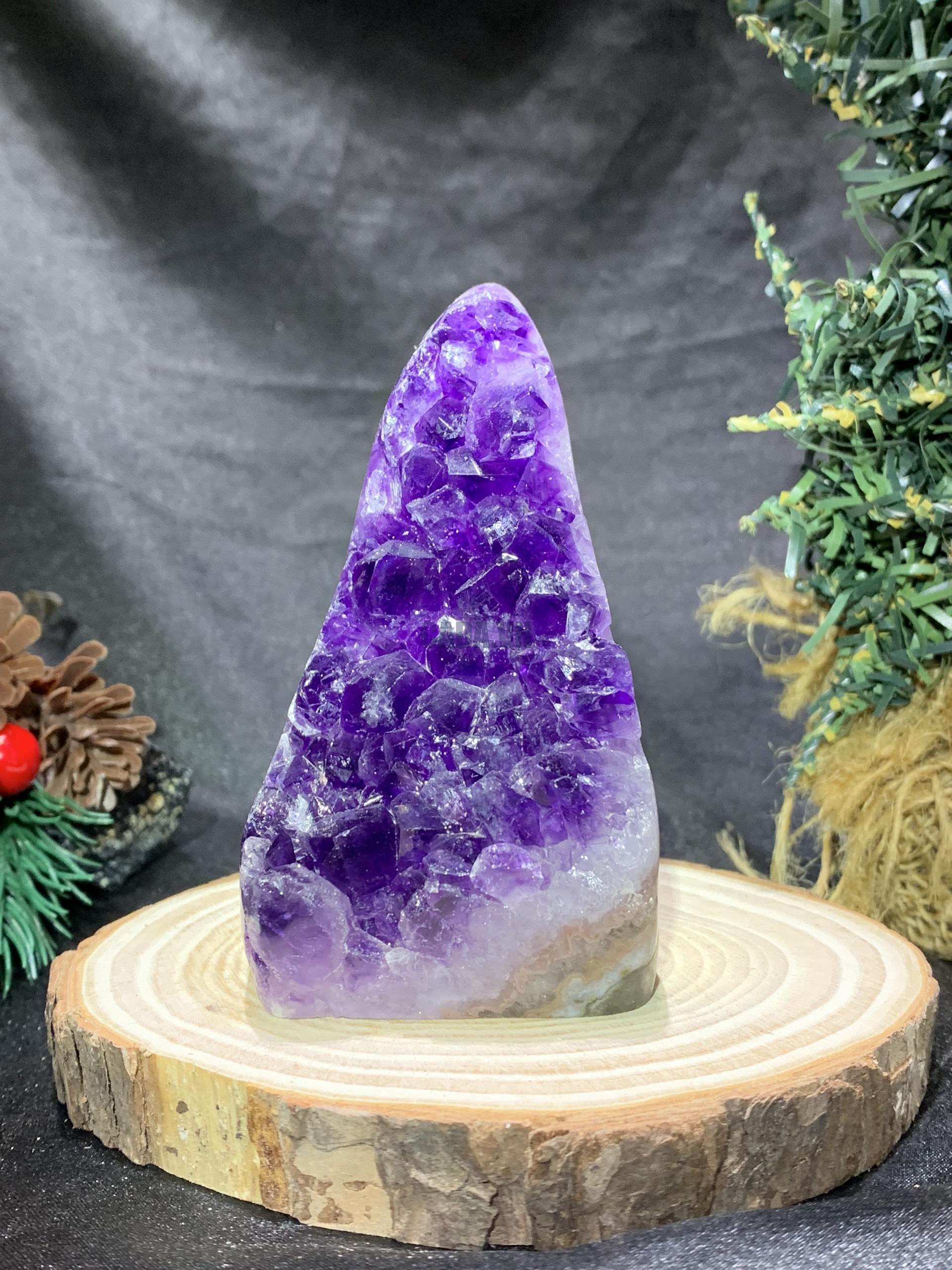 HỐC THẠCH ANH TÍM NHỎ – SMALL AMETHYST GEODE (TV438), KL: 0,385KG, KT: 9*5CM