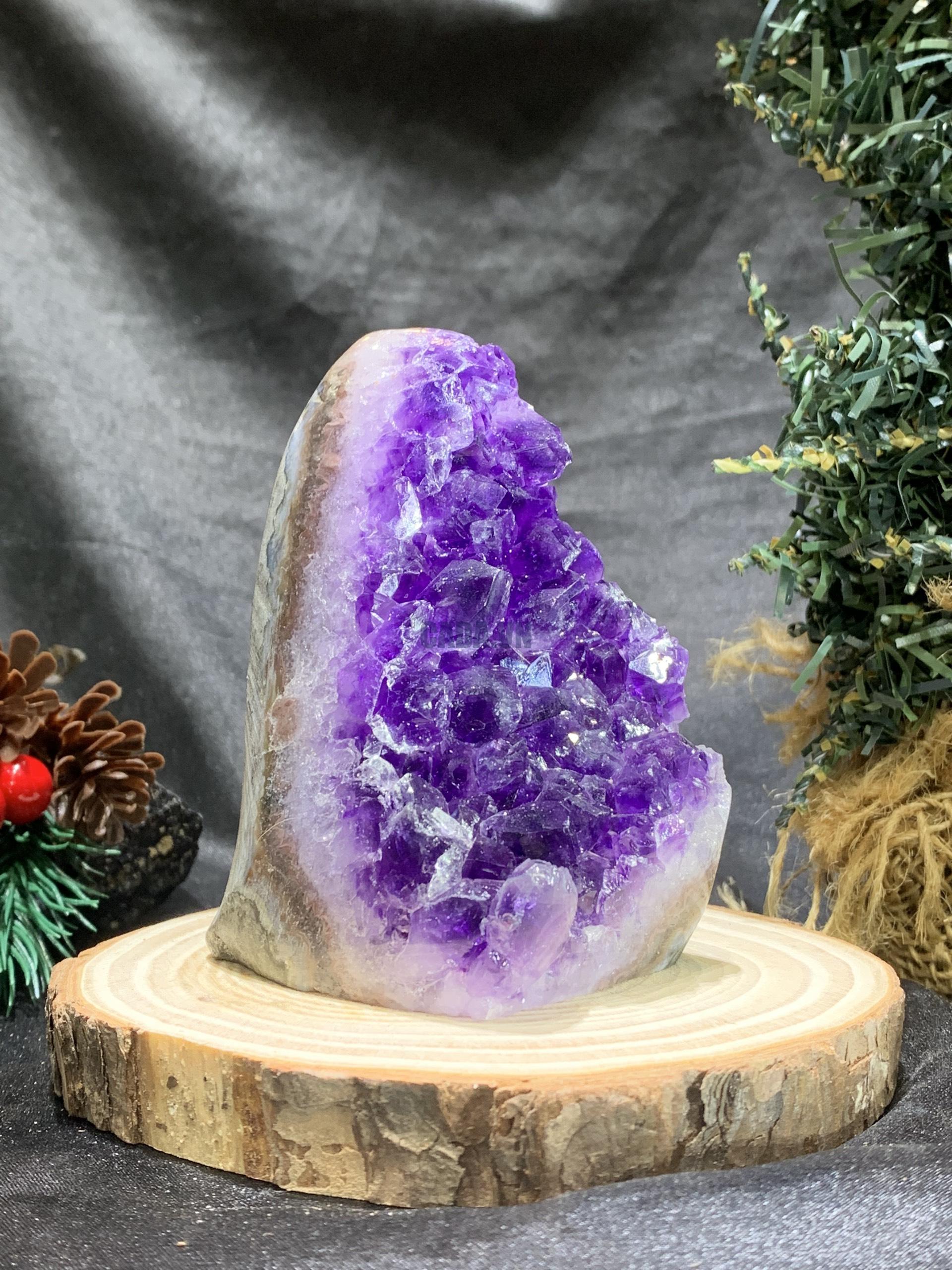 HỐC THẠCH ANH TÍM NHỎ – SMALL AMETHYST GEODE (TV438), KL: 0,385KG, KT: 9*5CM