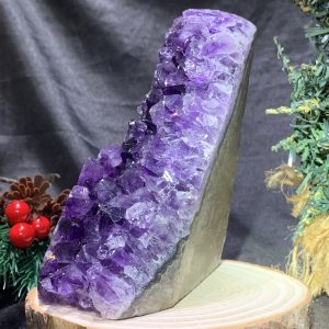 HỐC THẠCH ANH TÍM NHỎ – SMALL AMETHYST GEODE (TV440), KL: 0,725KG, KT: 14*6,5CM