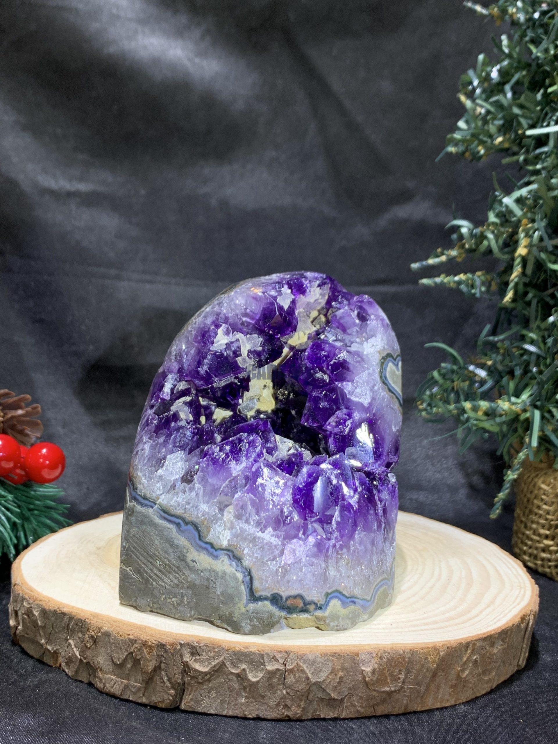 HỐC THẠCH ANH TÍM NHỎ – SMALL AMETHYST GEODE (TV478), KL: 0,565KG, KT: 11,5*7CM