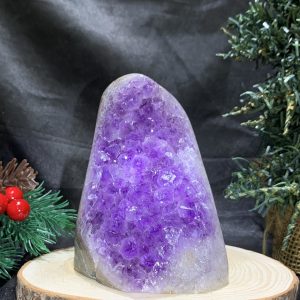 HỐC THẠCH ANH TÍM NHỎ – SMALL AMETHYST GEODE (TV483), KL: 0,555KG, KT: 10,8*7CM