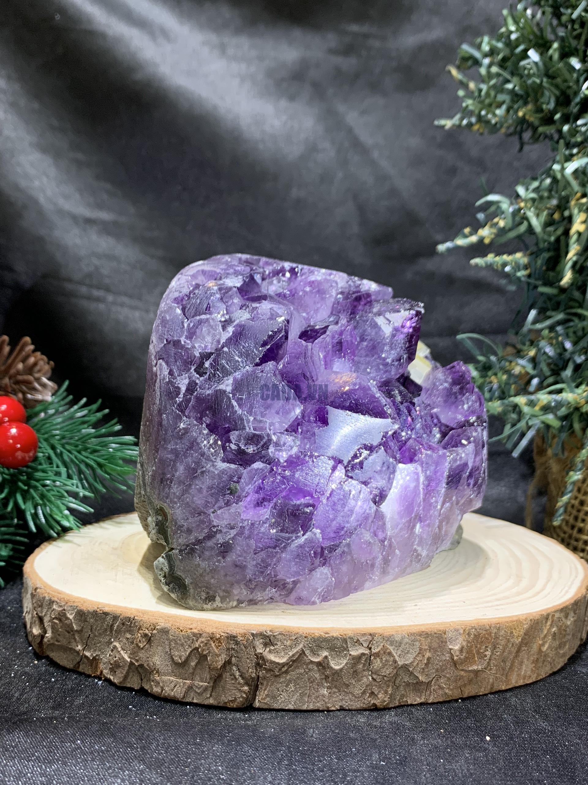 HỐC THẠCH ANH TÍM NHỎ – SMALL AMETHYST GEODE (TV484), KL: 0,715KG, KT: 7,5*9CM