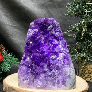 HỐC THẠCH ANH TÍM NHỎ – SMALL AMETHYST GEODE (TV487), KL: 0,695KG, KT: 12*8,5CM