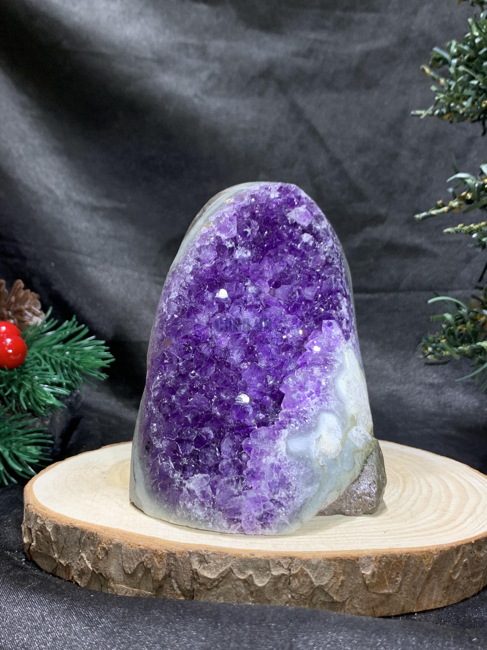 HỐC THẠCH ANH TÍM NHỎ – SMALL AMETHYST GEODE (TV482), KL: 0,445KG, KT: 10,5*6CM