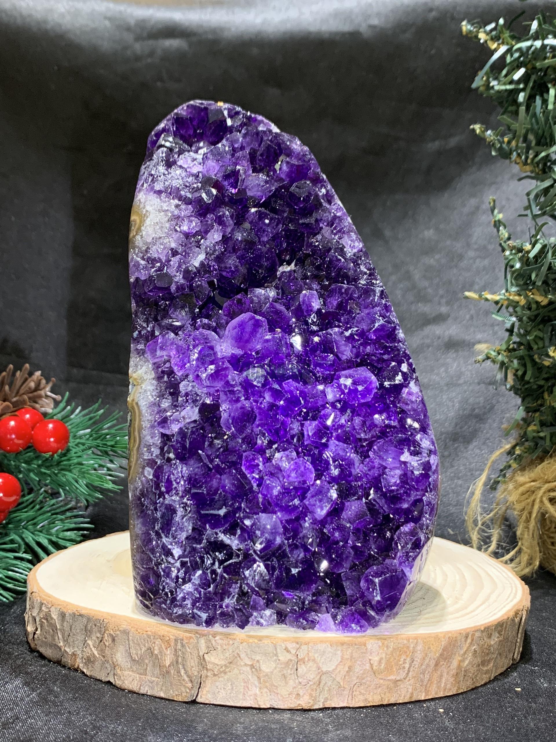 HỐC THẠCH ANH TÍM NHỎ – SMALL AMETHYST GEODE (TV506), KL: 1,225KG, KT: 15*8,5CM