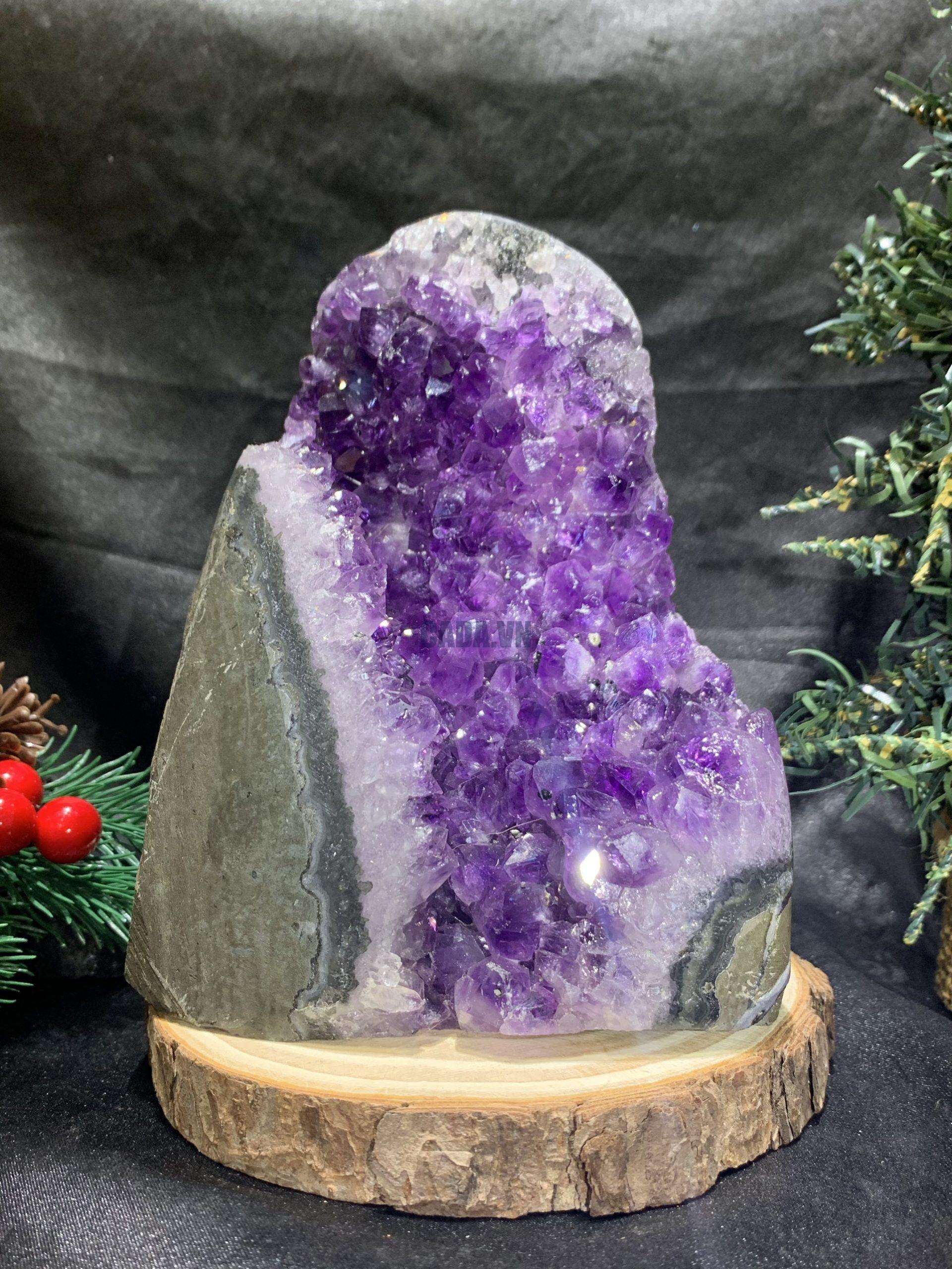 HỐC THẠCH ANH TÍM NHỎ – SMALL AMETHYST GEODE (TV475), KL: 1,075KG, KT: 15*10,5CM