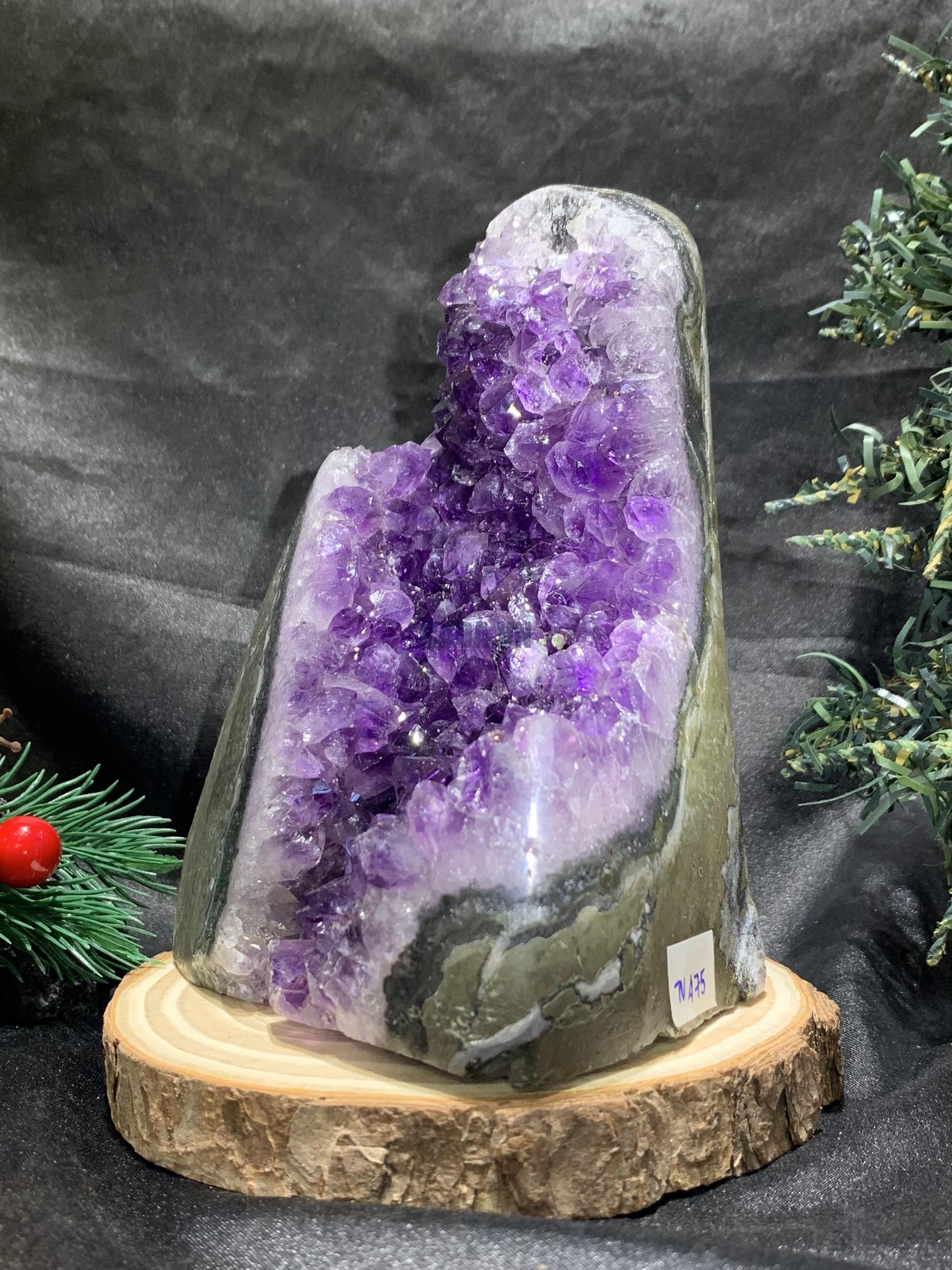 HỐC THẠCH ANH TÍM NHỎ – SMALL AMETHYST GEODE (TV475), KL: 1,075KG, KT: 15*10,5CM