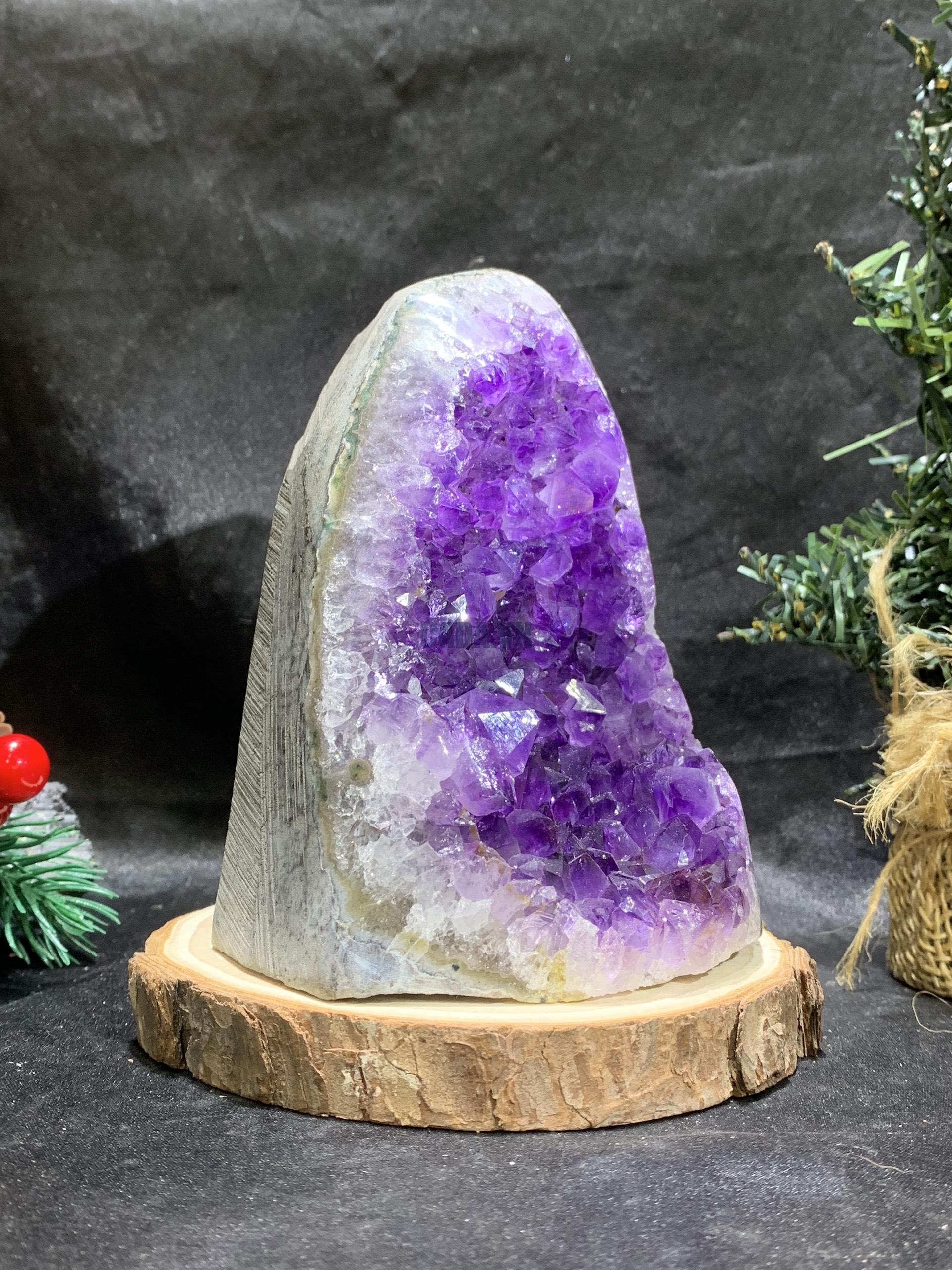 HỐC THẠCH ANH TÍM NHỎ – SMALL AMETHYST GEODE (TV505), KL: 0,89KG, KT: 12*9CM