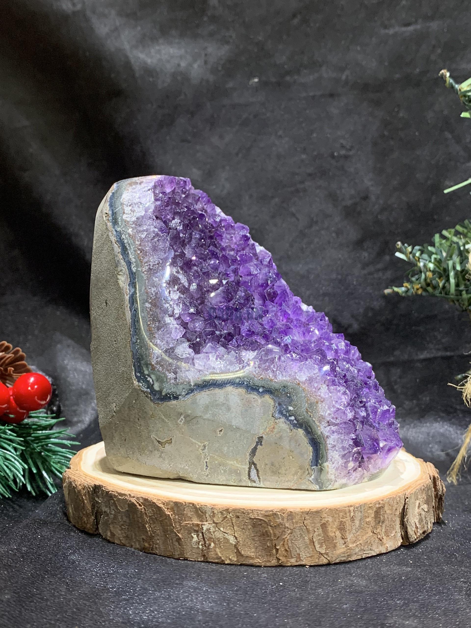 HỐC THẠCH ANH TÍM NHỎ – SMALL AMETHYST GEODE (TV480), KL: 0,59KG, KT: 12*7CM