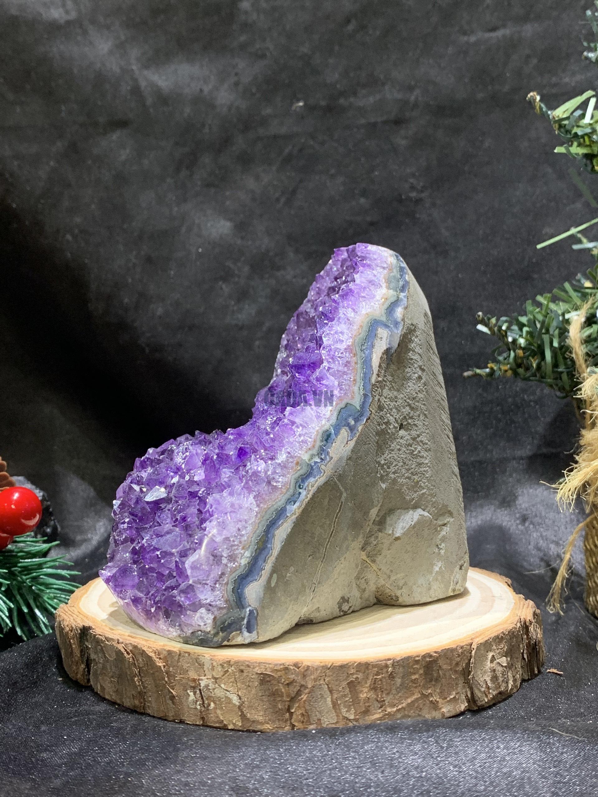 HỐC THẠCH ANH TÍM NHỎ – SMALL AMETHYST GEODE (TV480), KL: 0,59KG, KT: 12*7CM