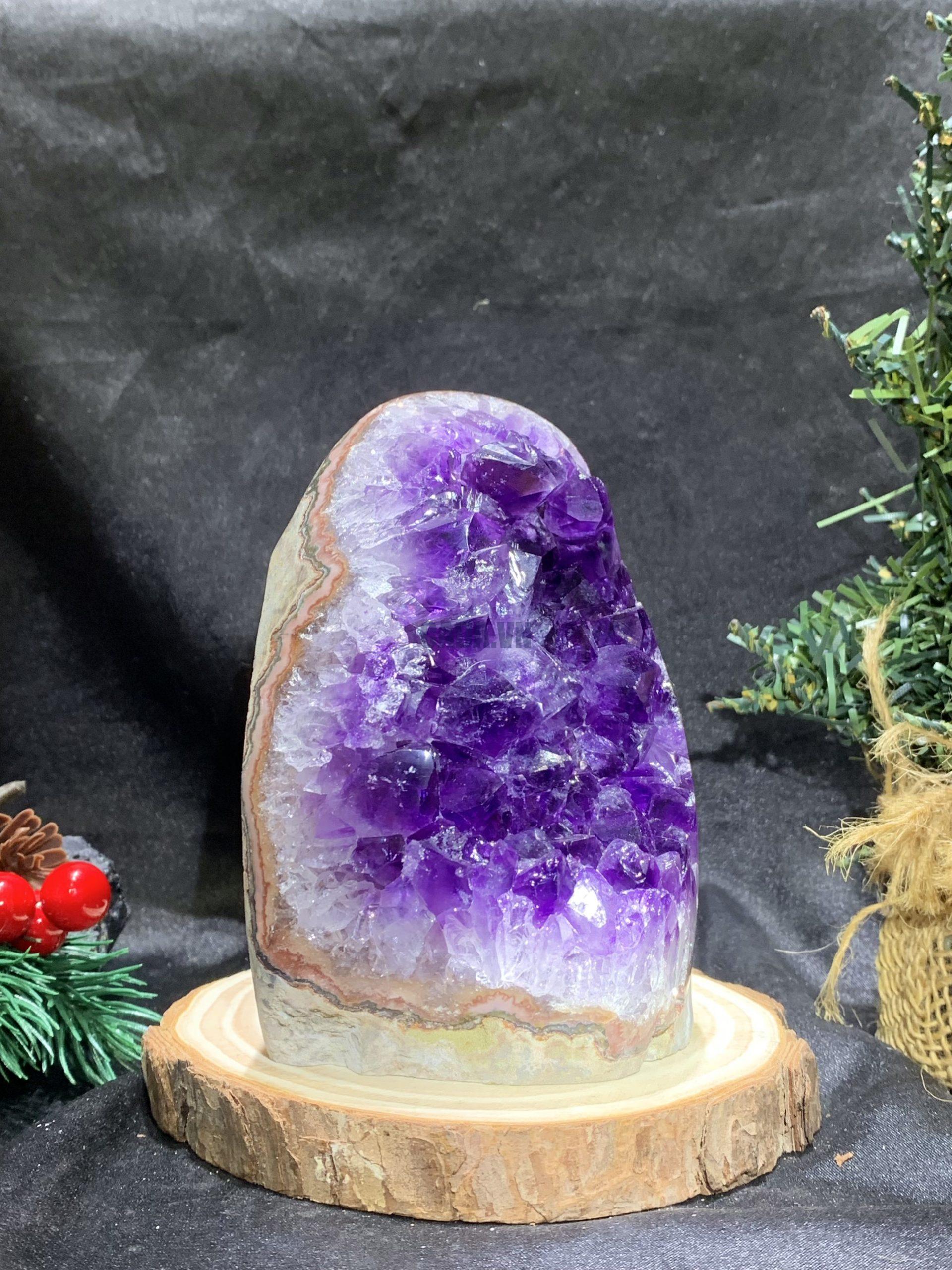 HỐC THẠCH ANH TÍM NHỎ – SMALL AMETHYST GEODE (TV517), KL: 0,985KG, KT: 13*8CM