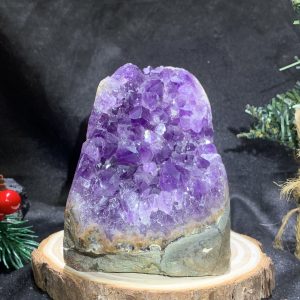 HỐC THẠCH ANH TÍM NHỎ – SMALL AMETHYST GEODE (TV492), KL: 0,65KG, KT: 12*7CM