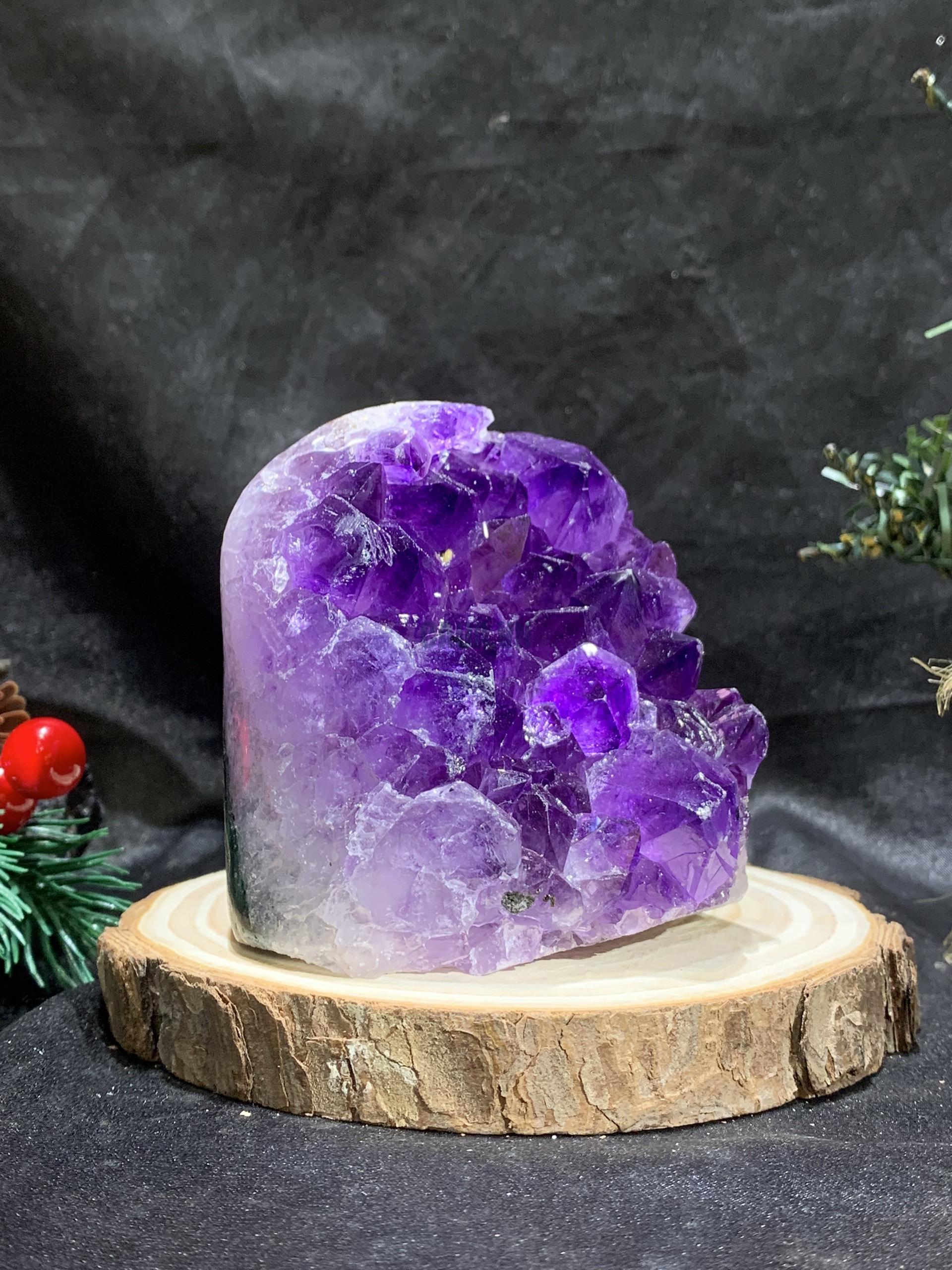 HỐC THẠCH ANH TÍM NHỎ – SMALL AMETHYST GEODE (TV516), KL: 0,475KG, KT: 8*6,8CM