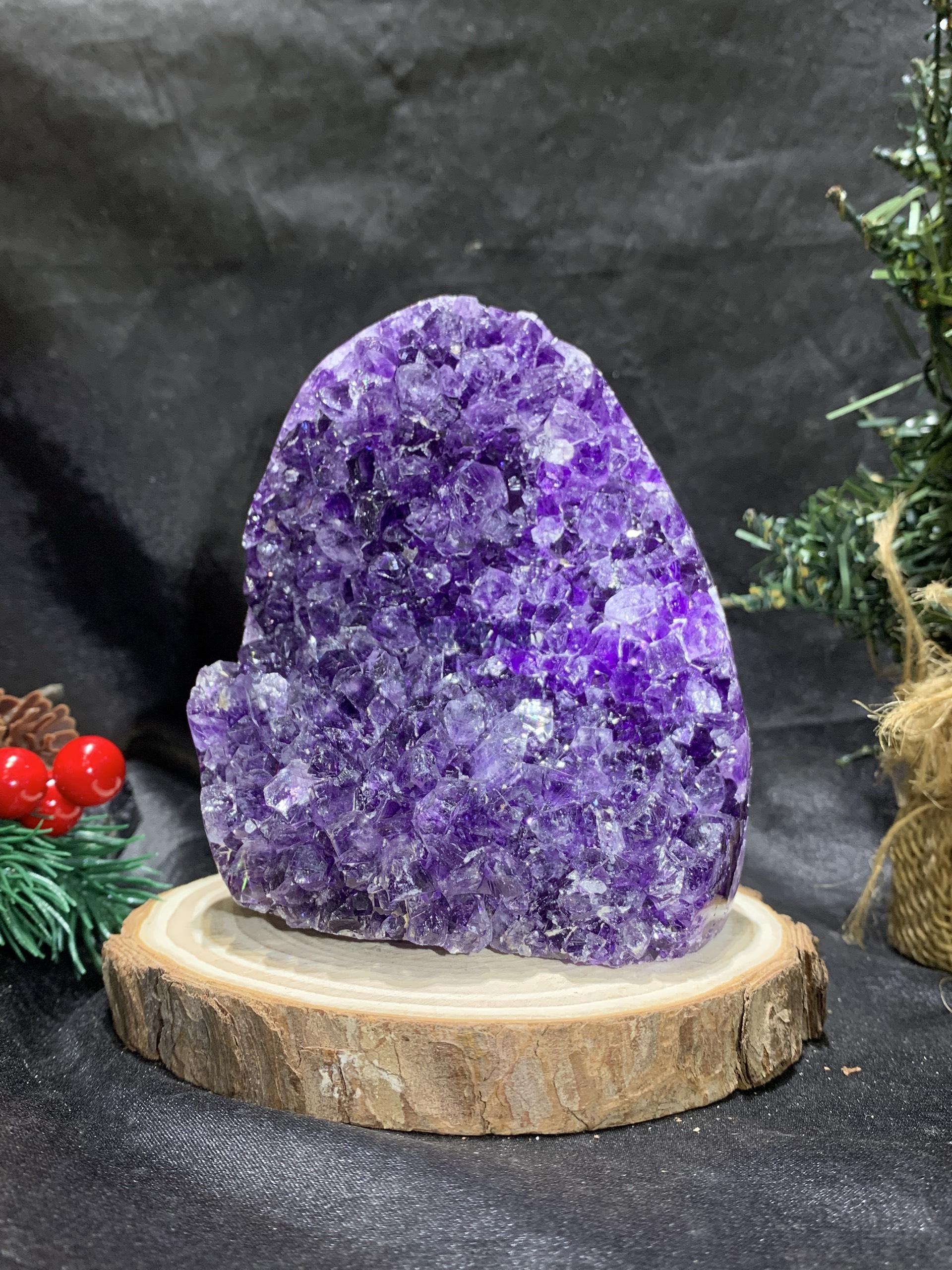 HỐC THẠCH ANH TÍM NHỎ – SMALL AMETHYST GEODE (TV496), KL: 1KG, KT: 10,5*9CM