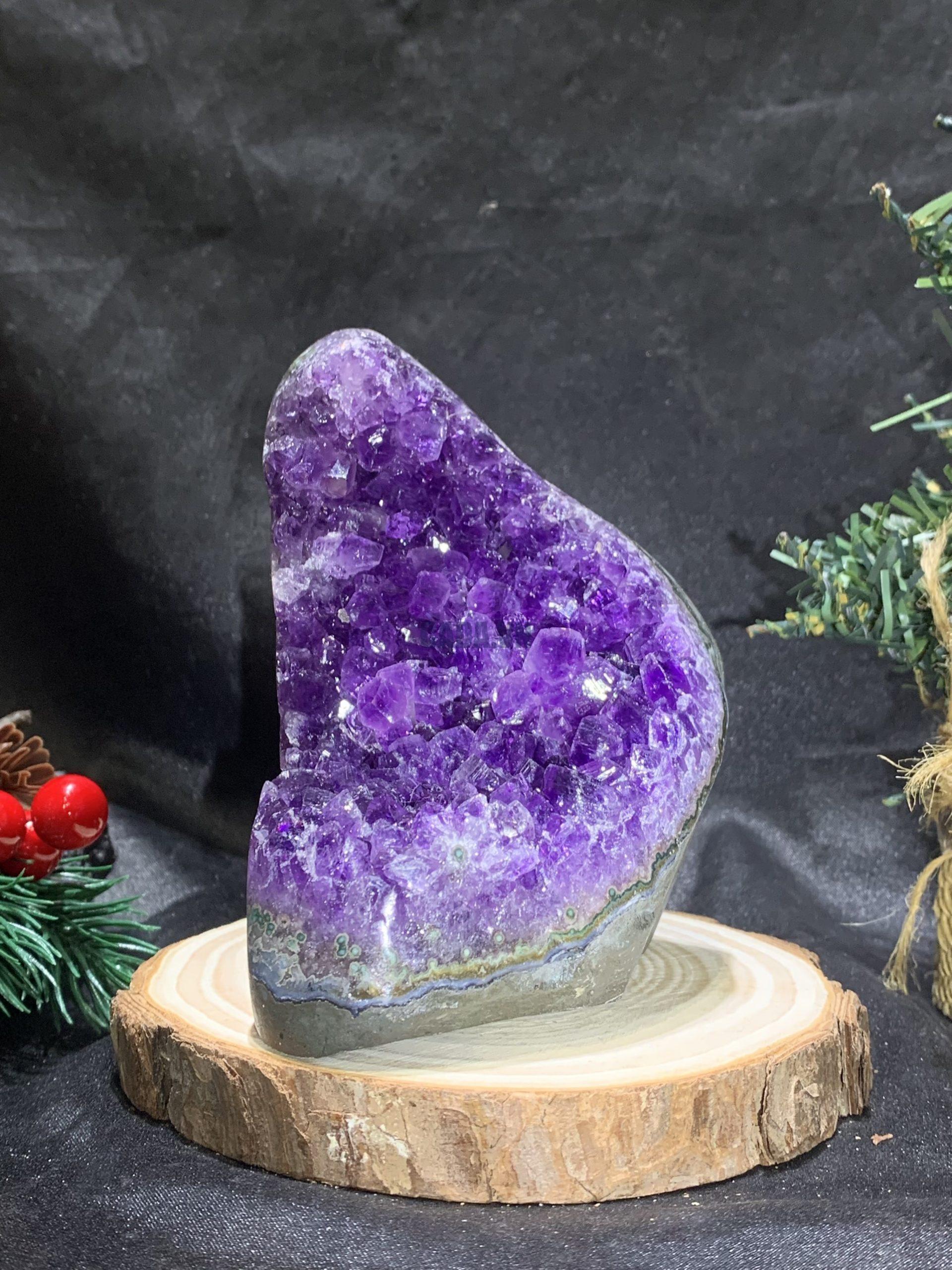 HỐC THẠCH ANH TÍM NHỎ – SMALL AMETHYST GEODE (TV473), KL: 0,67KG, KT: 11,5*6,5CM