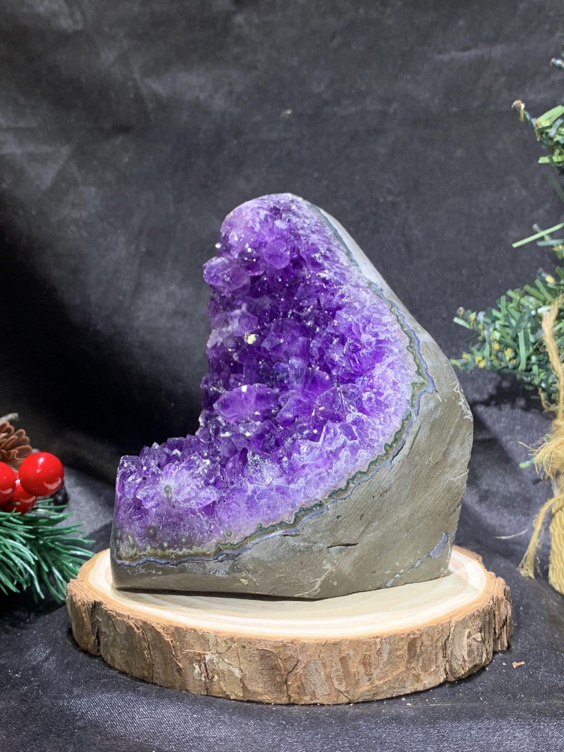 HỐC THẠCH ANH TÍM NHỎ – SMALL AMETHYST GEODE (TV473), KL: 0,67KG, KT: 11,5*6,5CM