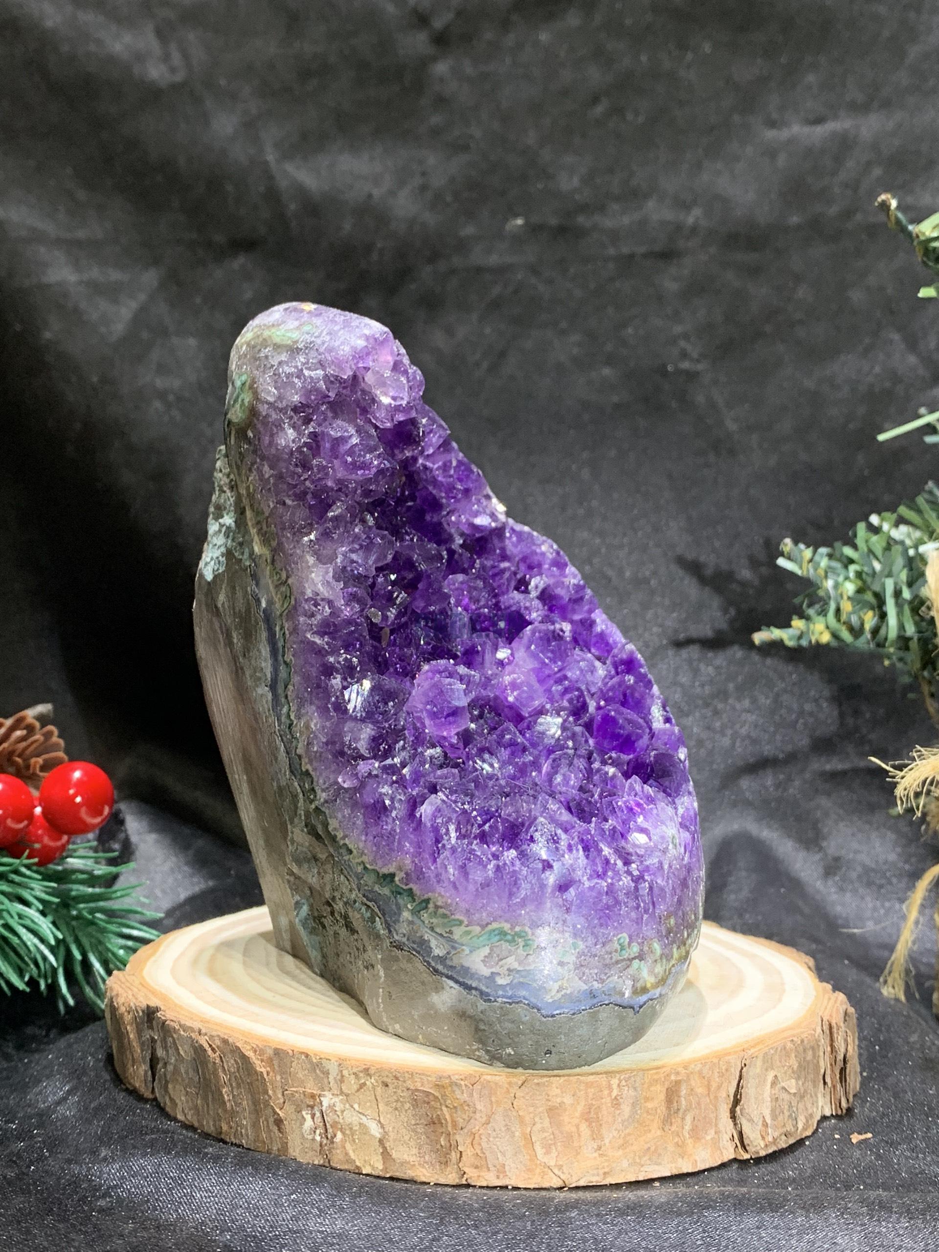 HỐC THẠCH ANH TÍM NHỎ – SMALL AMETHYST GEODE (TV473), KL: 0,67KG, KT: 11,5*6,5CM