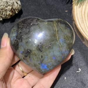 TRÁI TIM ĐÁ XÀ CỪ – Labradorite (TXC1) – KT: 6,95*5,67CM, KL: 0,194KG