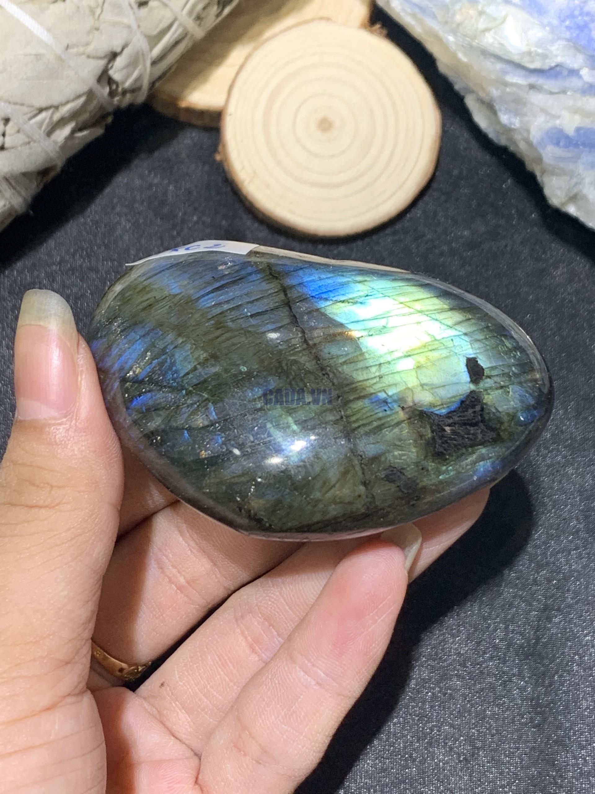 TRÁI TIM ĐÁ XÀ CỪ – Labradorite (TXC2) – KT: 6,6*4,6CM, KL: 0,124KG