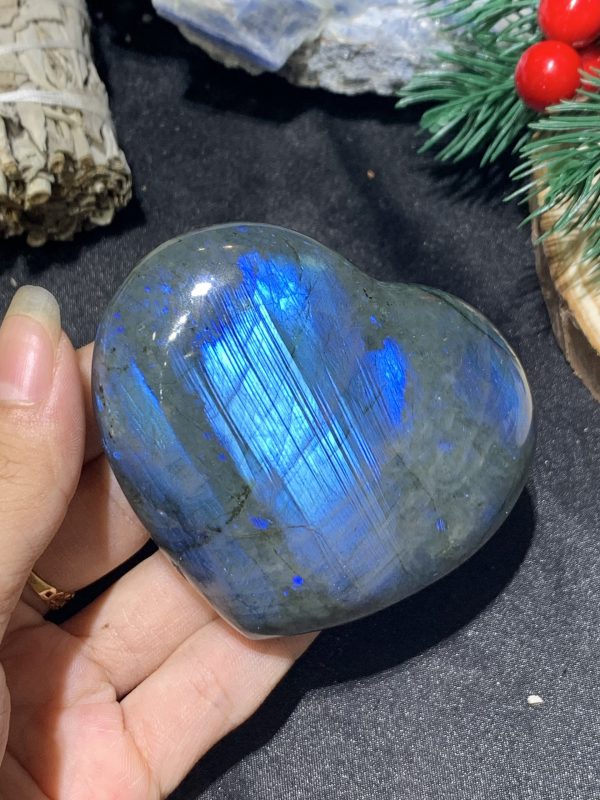 TRÁI TIM ĐÁ XÀ CỪ – Labradorite (TXC9) – KT: 6,17*7,11CM, KL: 0,174KG