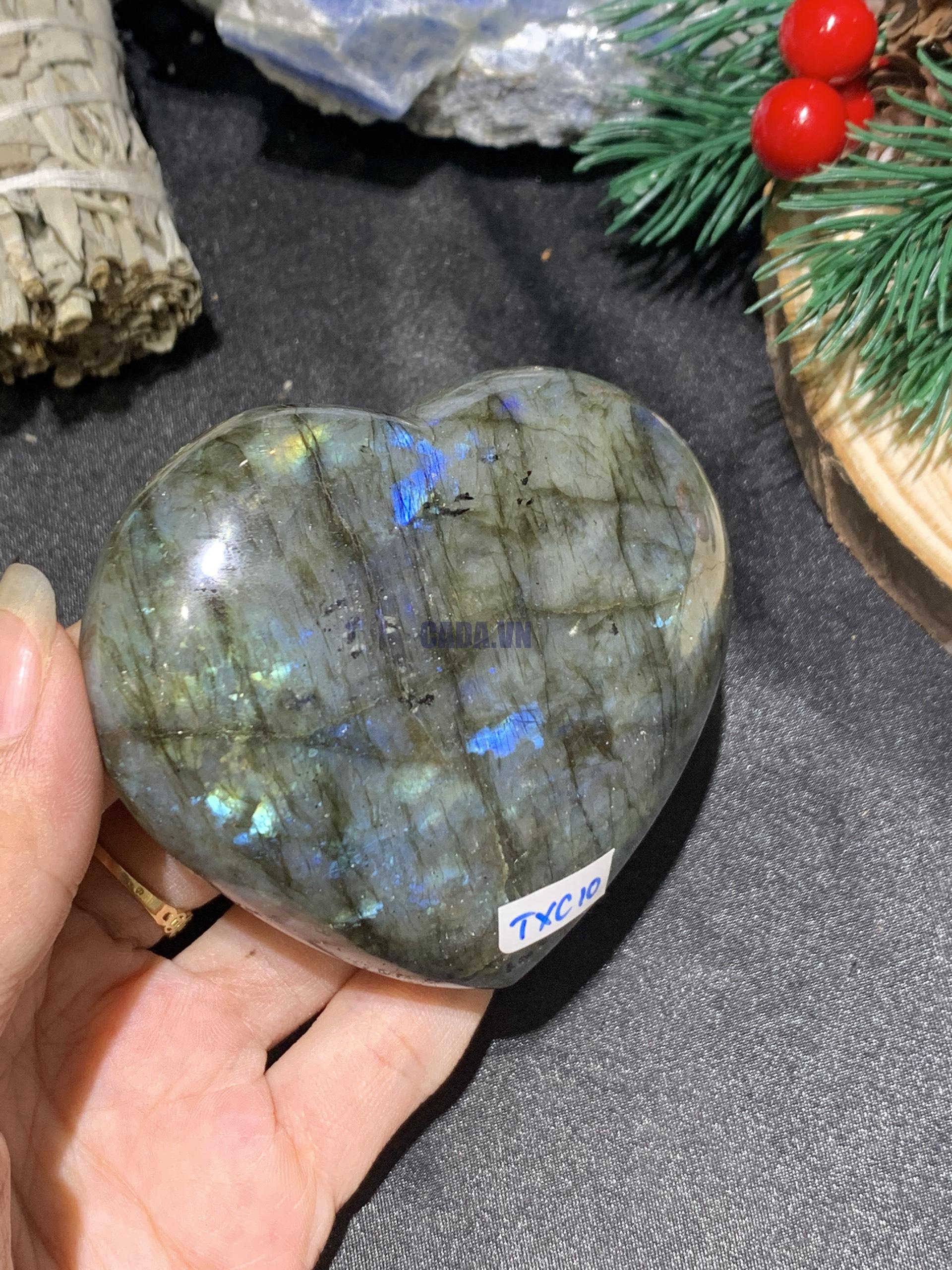 TRÁI TIM ĐÁ XÀ CỪ – Labradorite (TXC10) – KT: 6,84*7,65CM, KL: 0,256KG