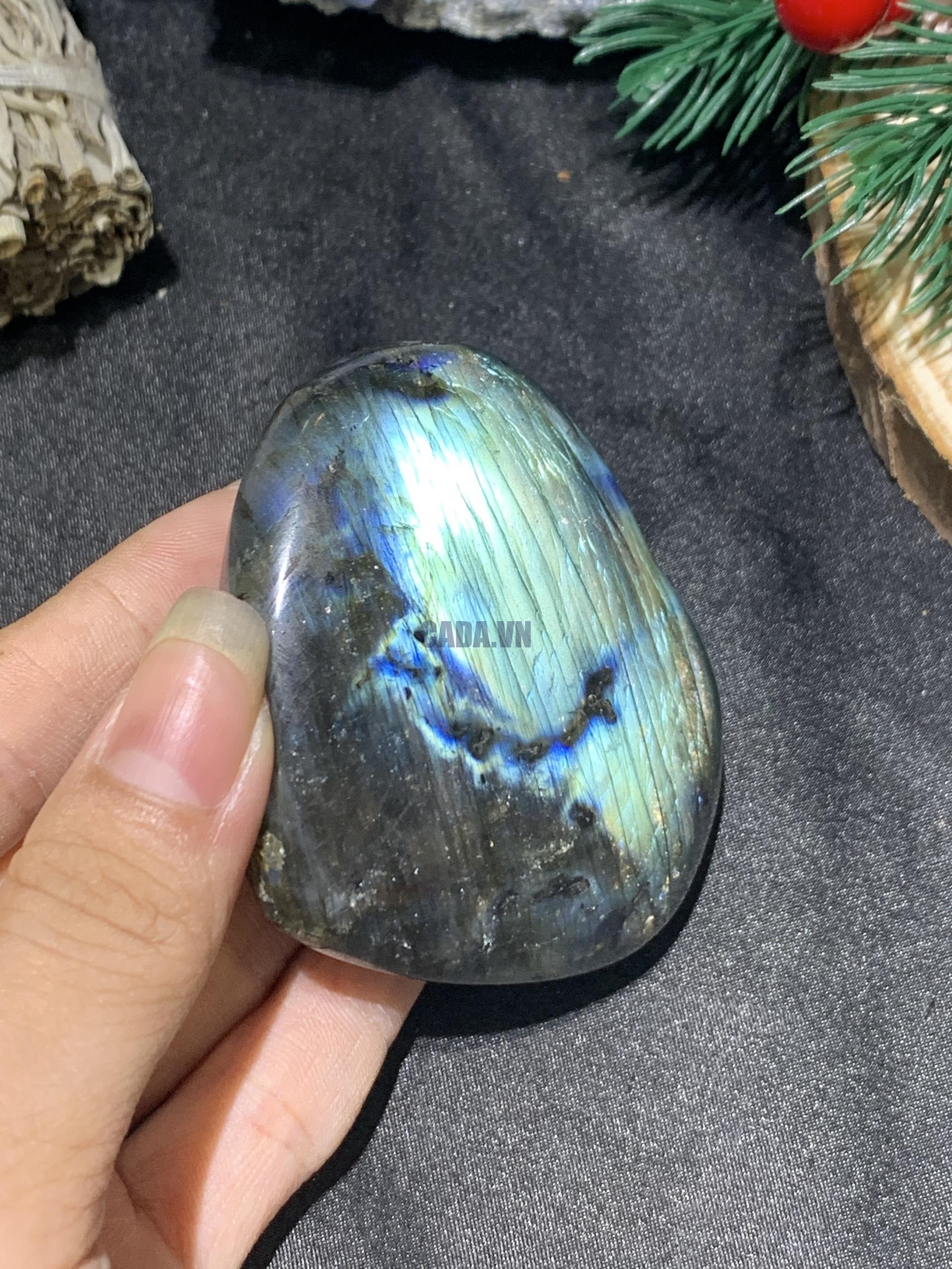 TRÁI TIM ĐÁ XÀ CỪ – Labradorite (TXC11) – KT: 5,9*6,67CM, KL: 0,14KG