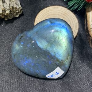 TRÁI TIM ĐÁ XÀ CỪ – Labradorite (TXC12) – KT: 5,96*7,1CM, KL: 0,186KG