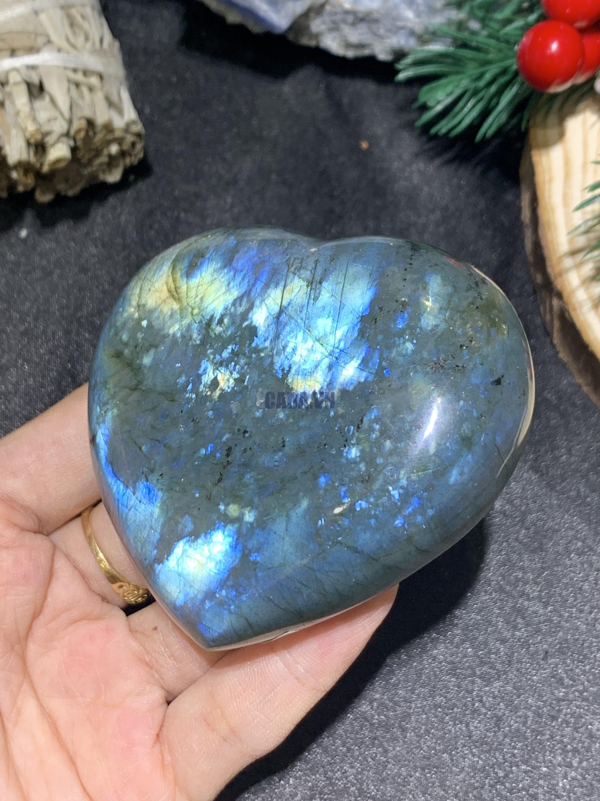 TRÁI TIM ĐÁ XÀ CỪ – Labradorite (TXC12) – KT: 5,96*7,1CM, KL: 0,186KG